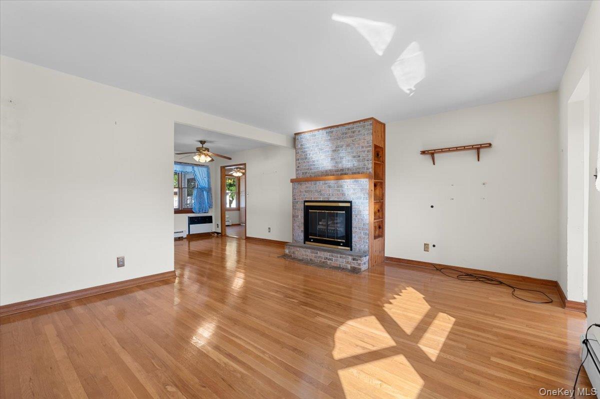 #4 photo, 3 Surrey Lane, ナッソー郡 Bethpage , NY 11714