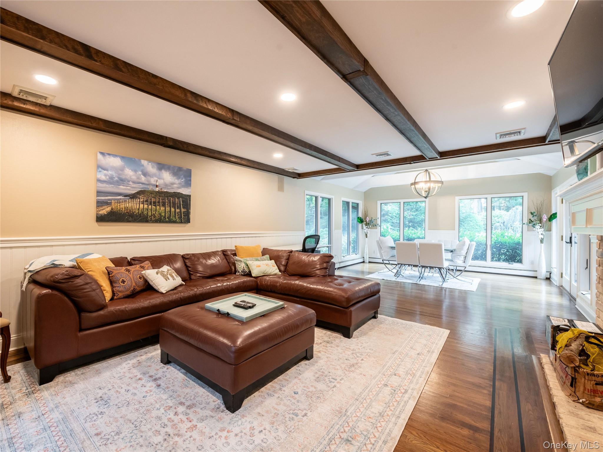 #17 photo, 6 Arbutus Road, サフォーク郡 Greenlawn , NY 11740