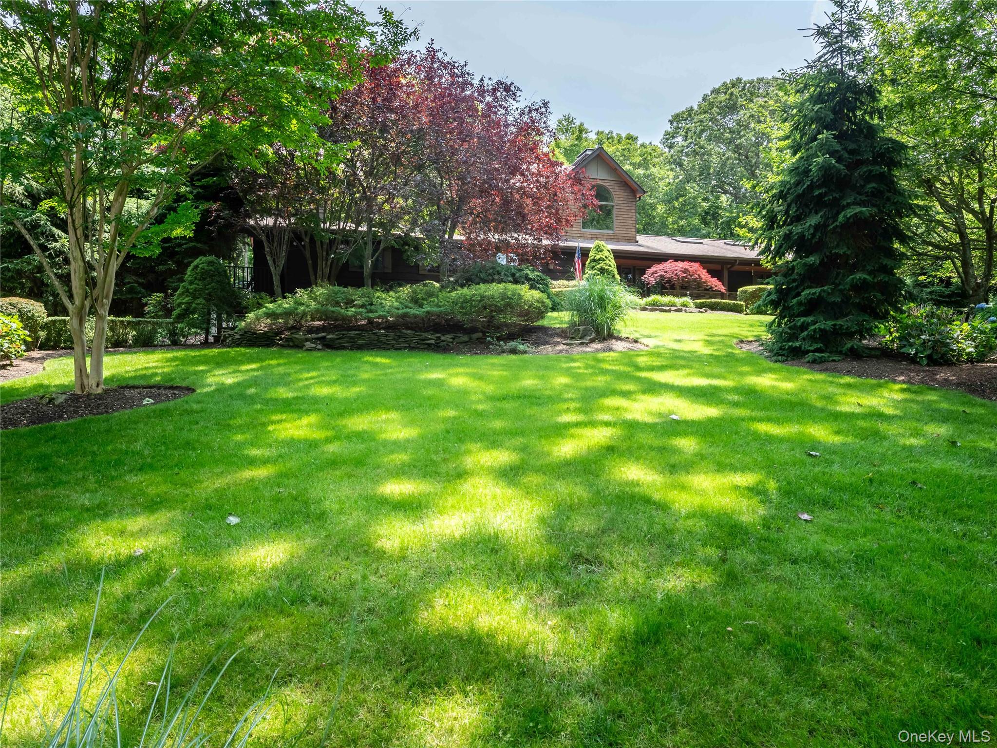 #7 photo, 6 Arbutus Road, サフォーク郡 Greenlawn , NY 11740