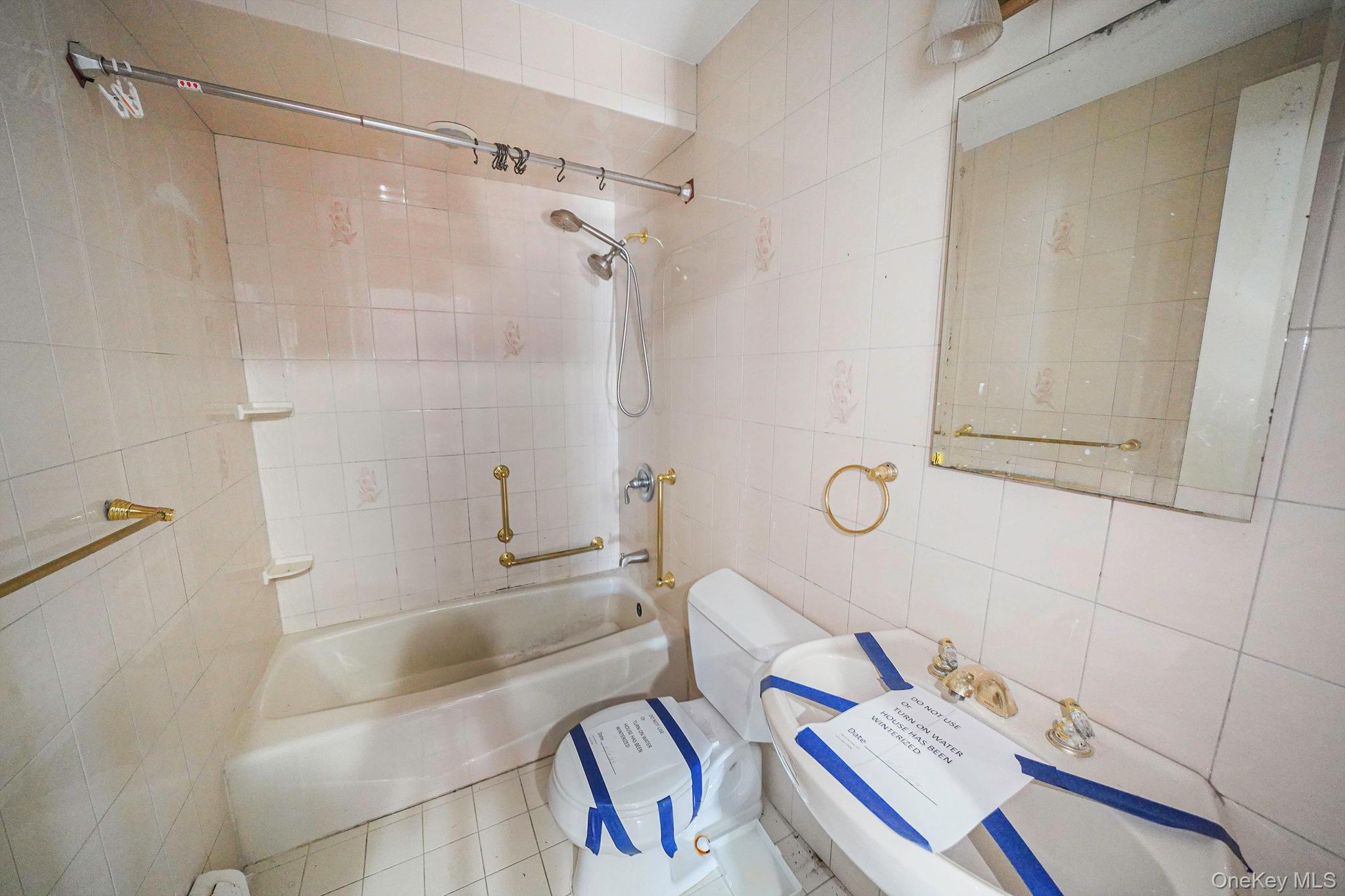 #16 photo, 36 Bowling Lane, ナッソー郡 Levittown , NY 11756