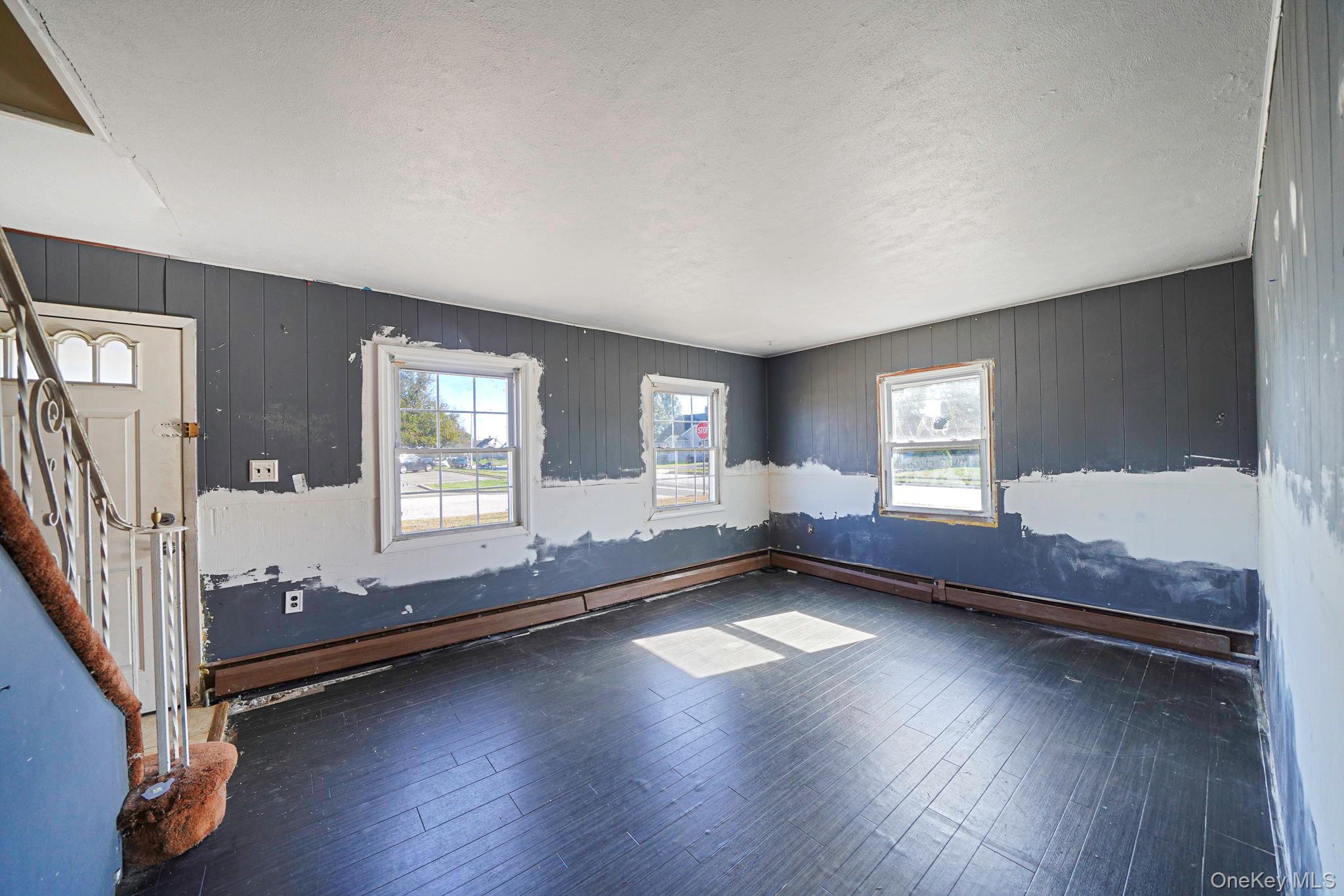 #9 photo, 36 Bowling Lane, ナッソー郡 Levittown , NY 11756