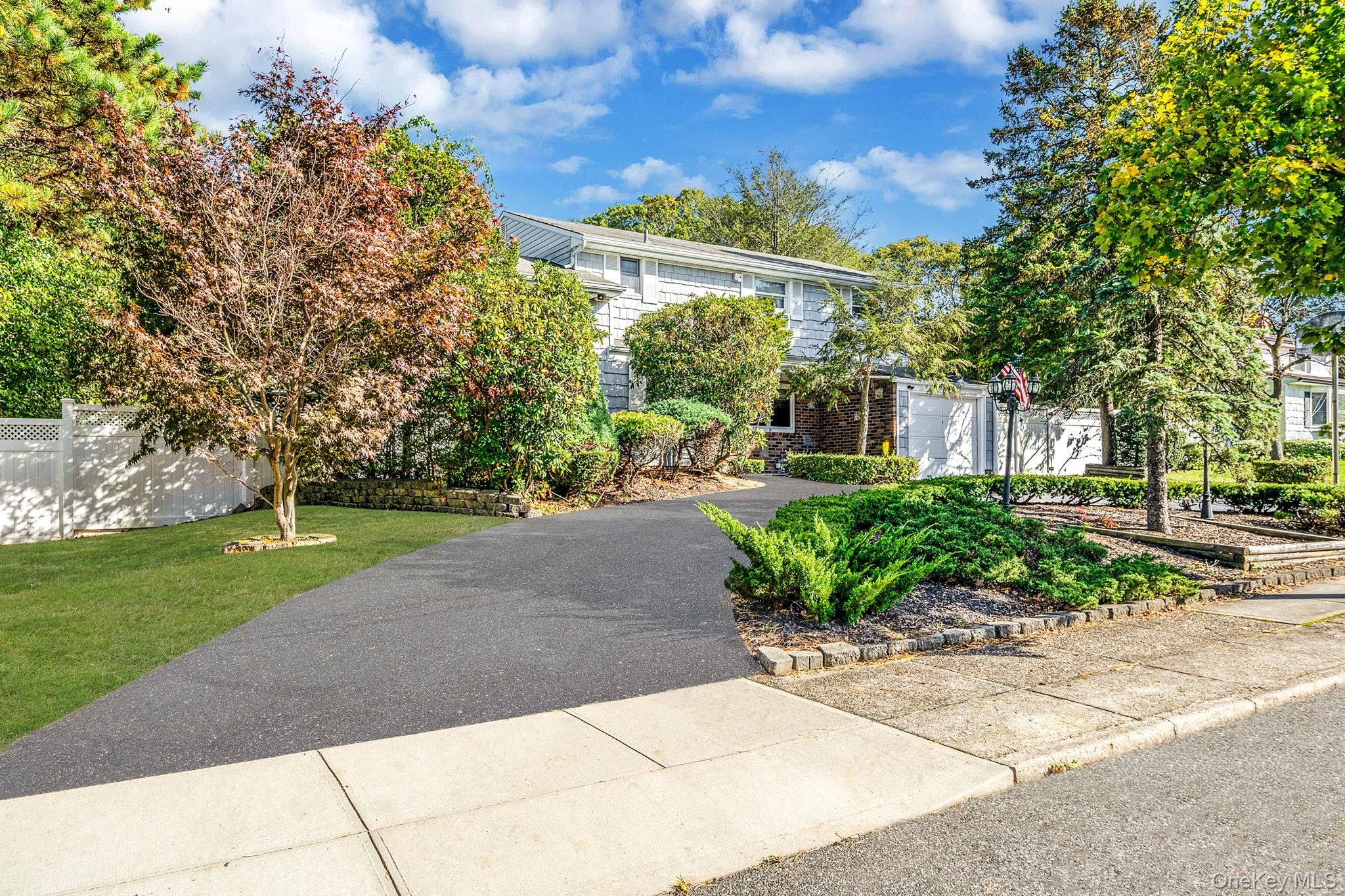 #2 photo, 7 Majestic Road, サフォーク郡 Selden , NY 11784