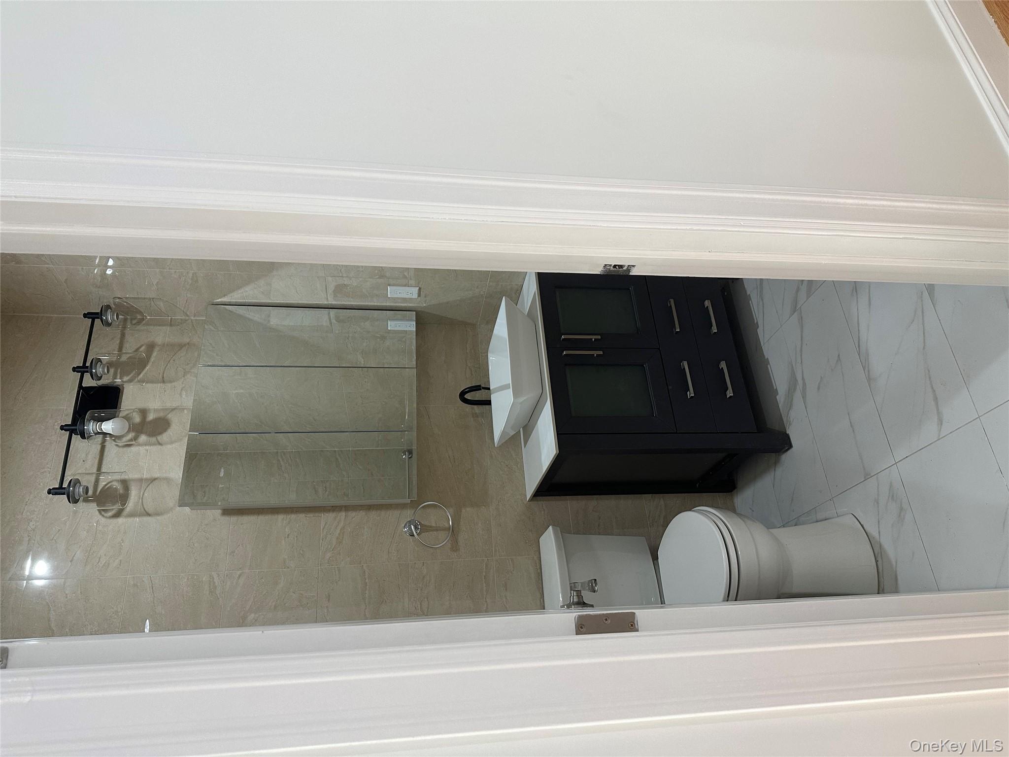 #11 photo, 244 Andrews Road, ナッソー郡 Mineola , NY 11501