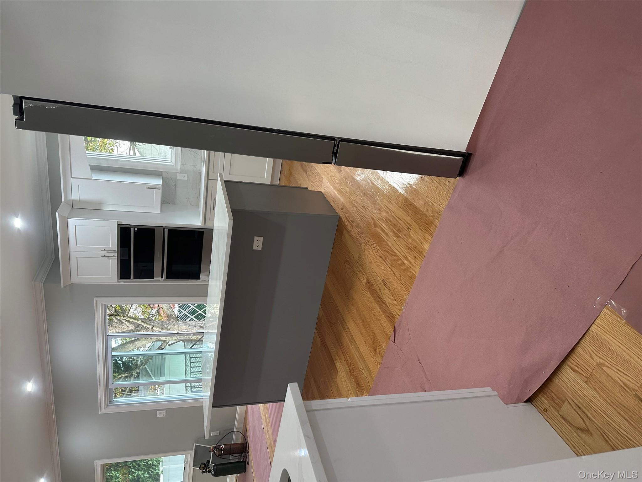 #12 photo, 244 Andrews Road, ナッソー郡 Mineola , NY 11501