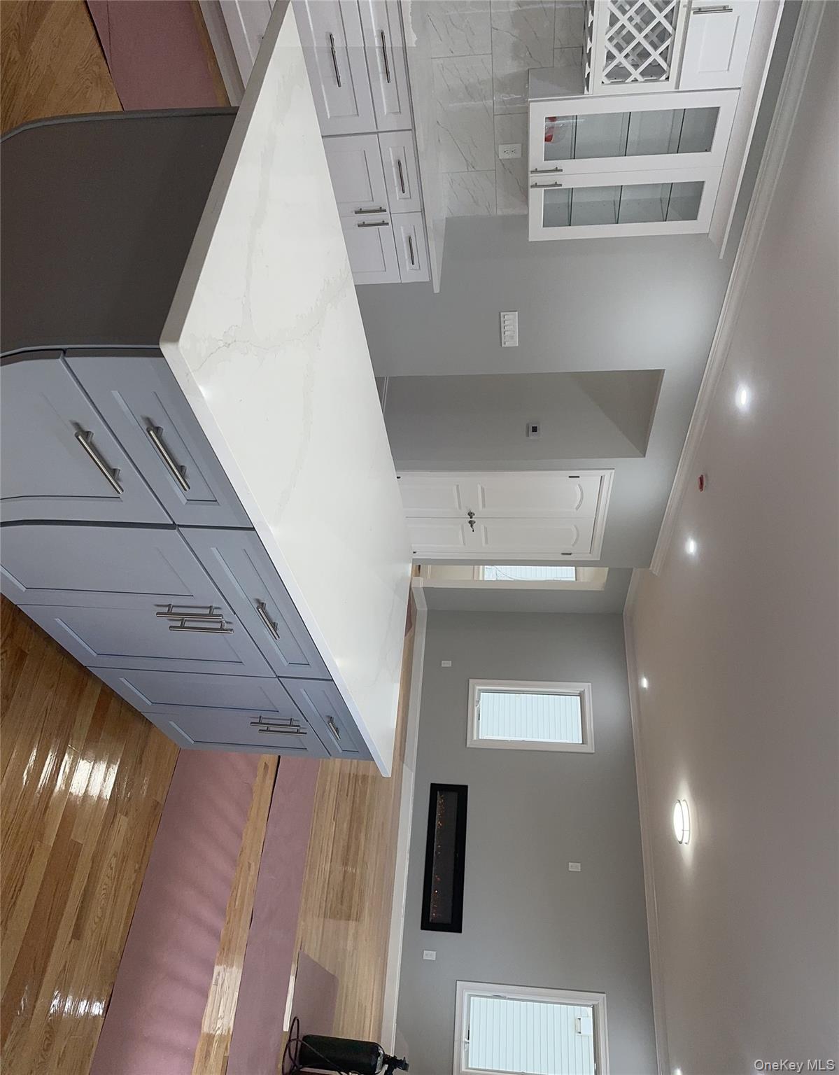 #13 photo, 244 Andrews Road, ナッソー郡 Mineola , NY 11501