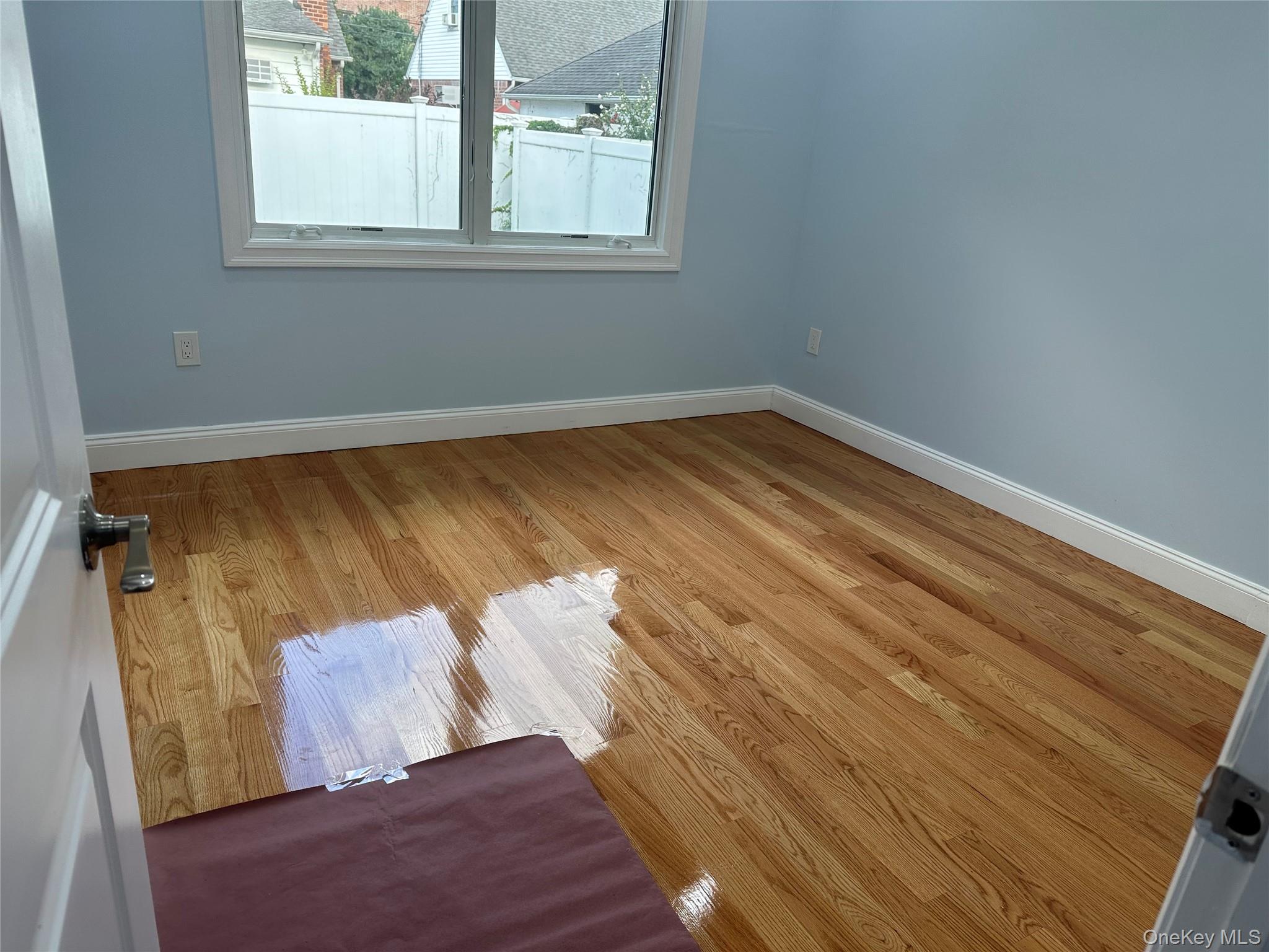 #9 photo, 244 Andrews Road, ナッソー郡 Mineola , NY 11501