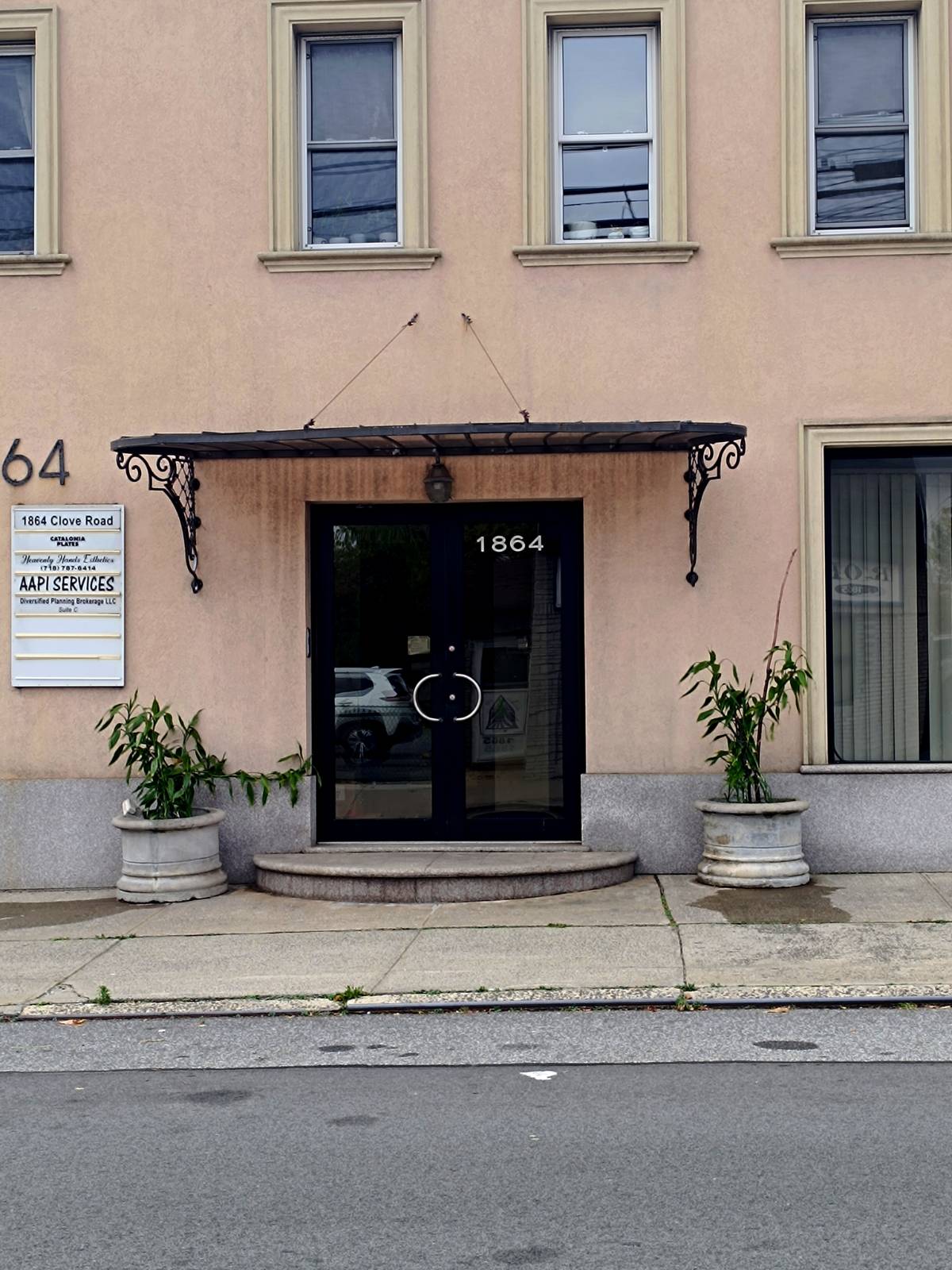 #2 photo, 1864 Clove Rd., スタテンアイランド Staten Island , NY 10304