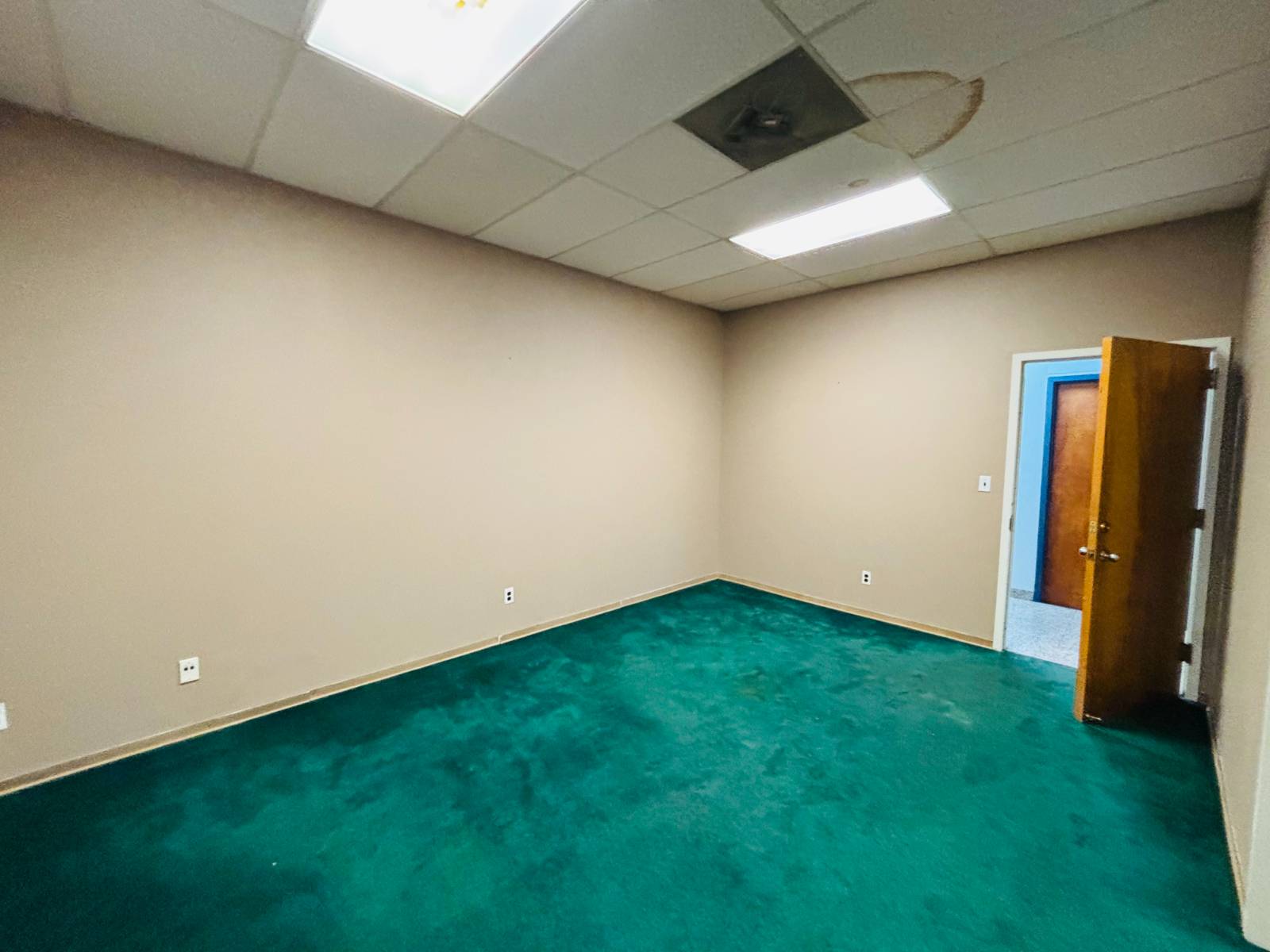 #3 photo, Cedar Swamp Rd, ナッソー郡 Glen Cove , NY 11542