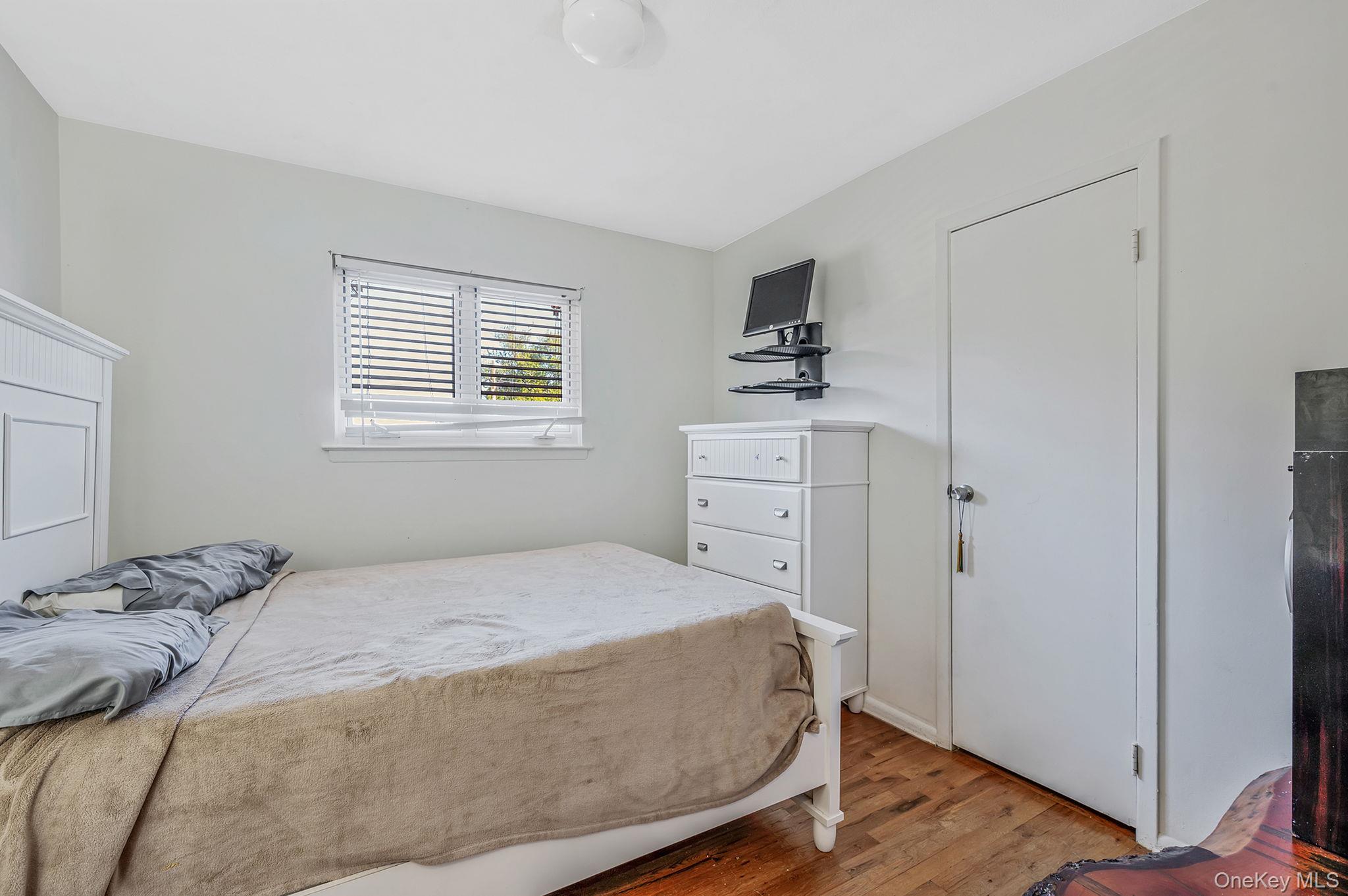 #13 photo, 2864 Eastern Boulevard, ナッソー郡 Baldwin , NY 11510