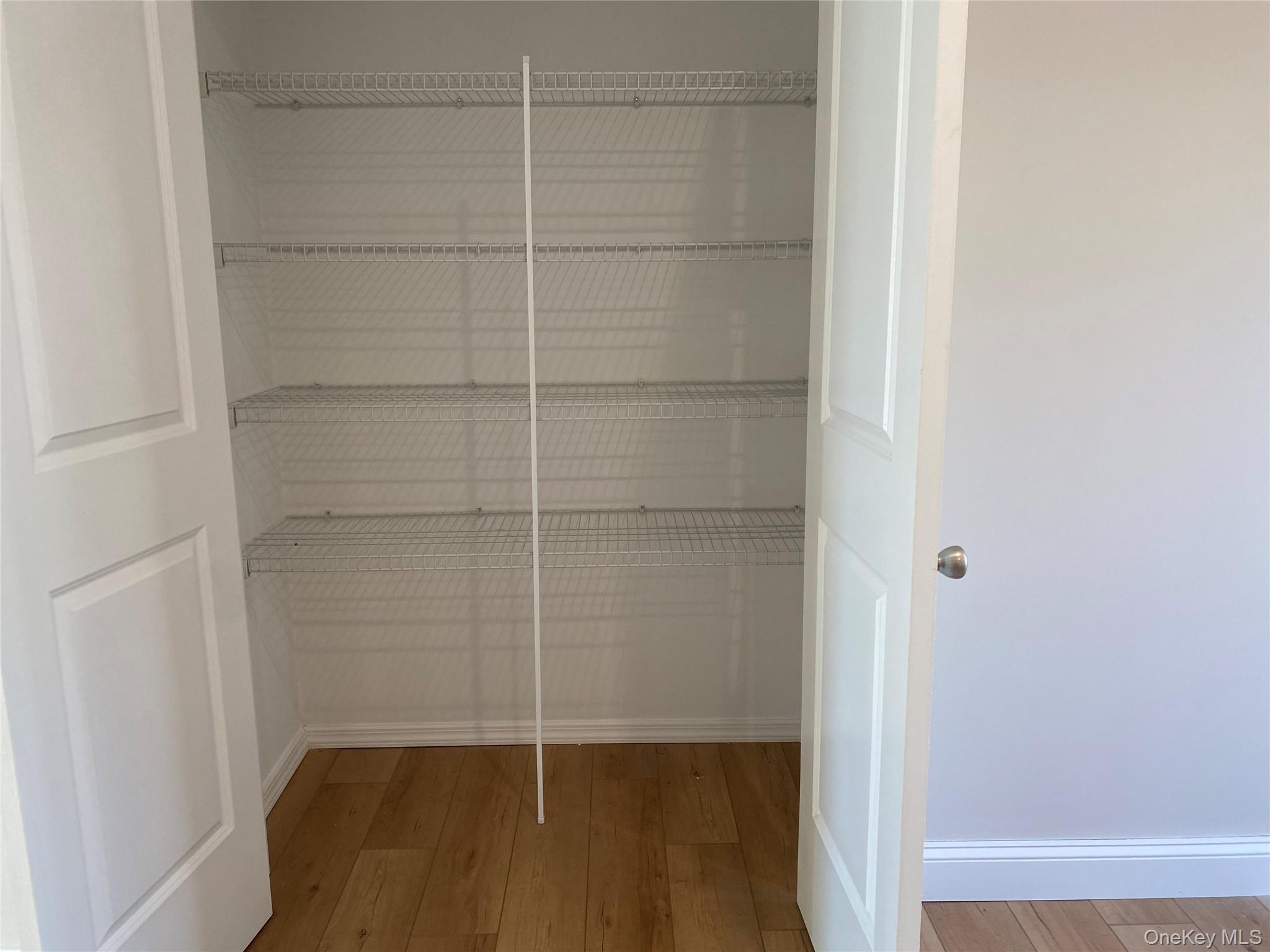 #8 photo, 515 Jackson Avenue, サフォーク郡 Lindenhurst , NY 11757