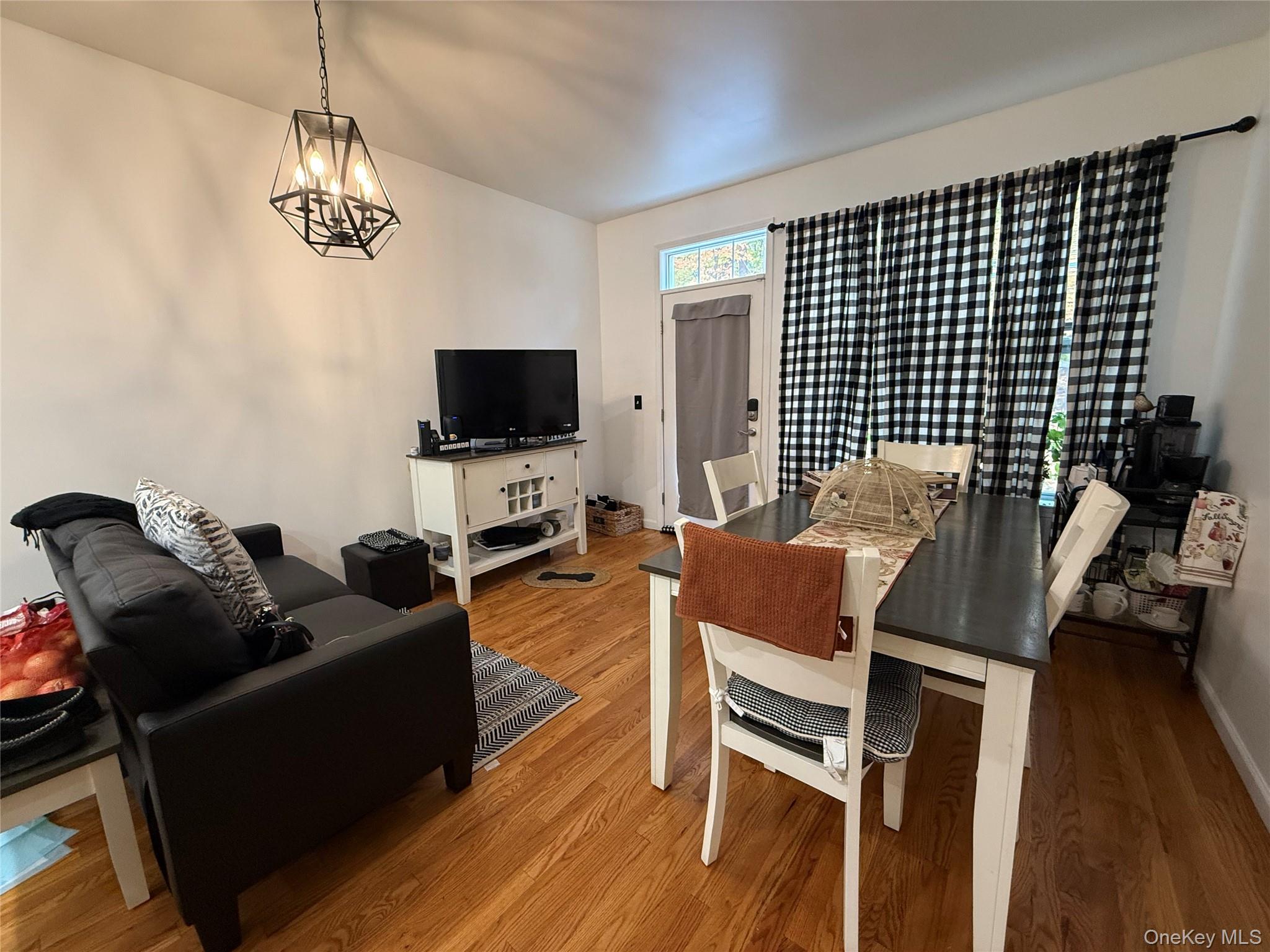 #4 photo, 17 Woodrose Court, Middletown , NY 10940