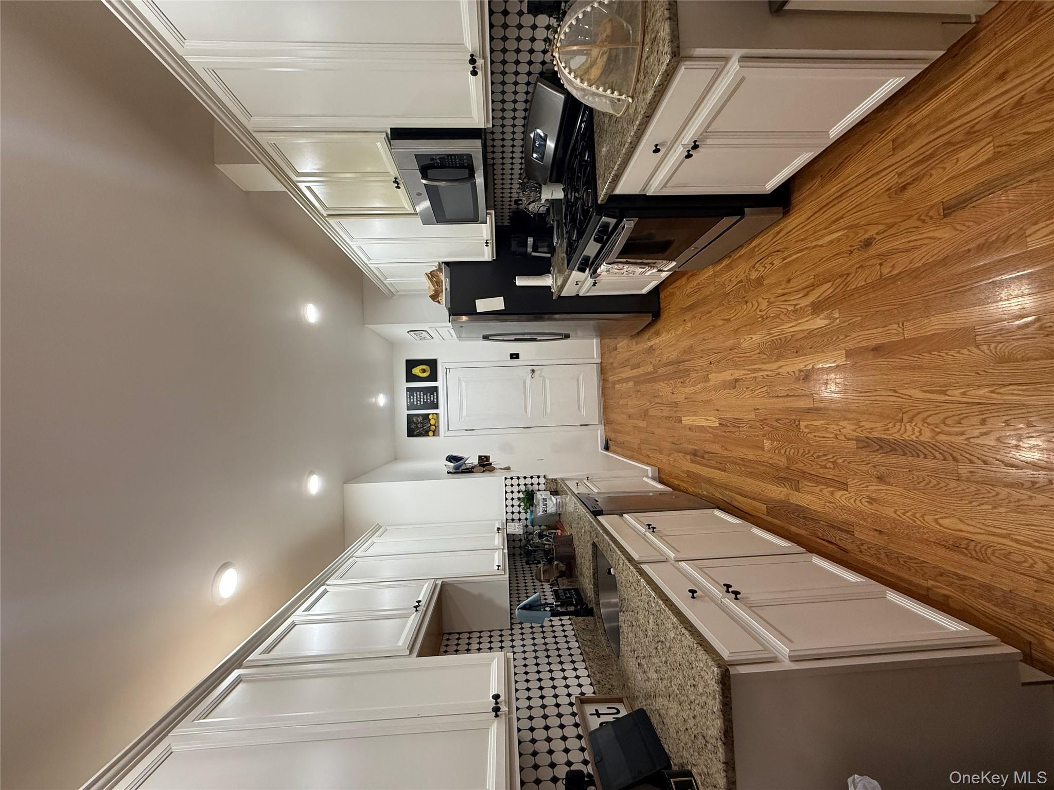 #5 photo, 17 Woodrose Court, Middletown , NY 10940