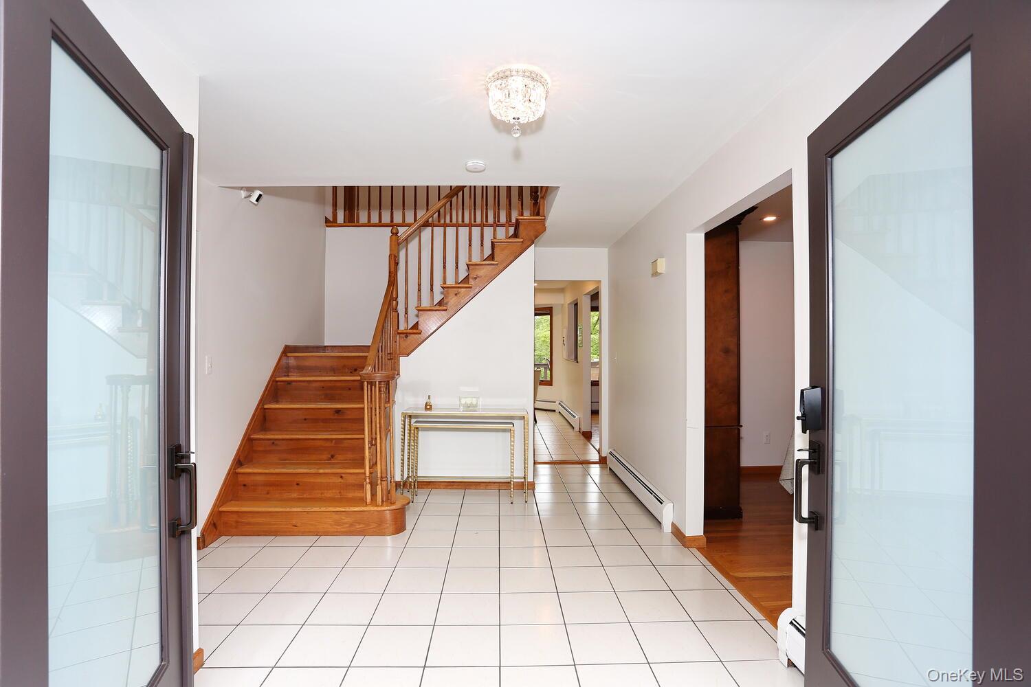 #4 photo, 3 Larissa Court, Airmont , NY 10952