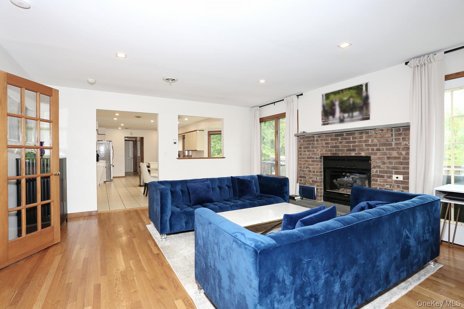 #6 photo, 3 Larissa Court, Airmont , NY 10952