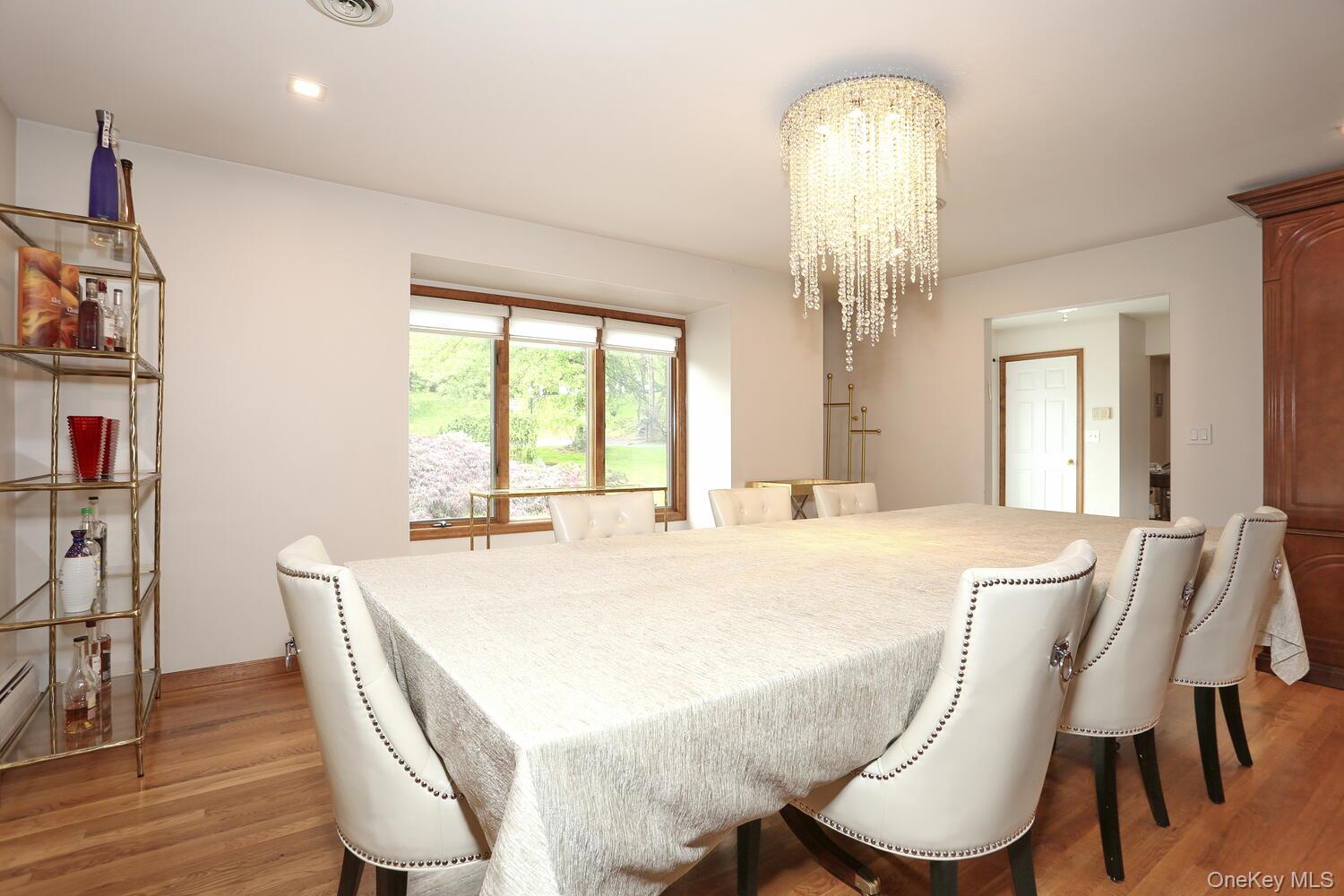 #9 photo, 3 Larissa Court, Airmont , NY 10952