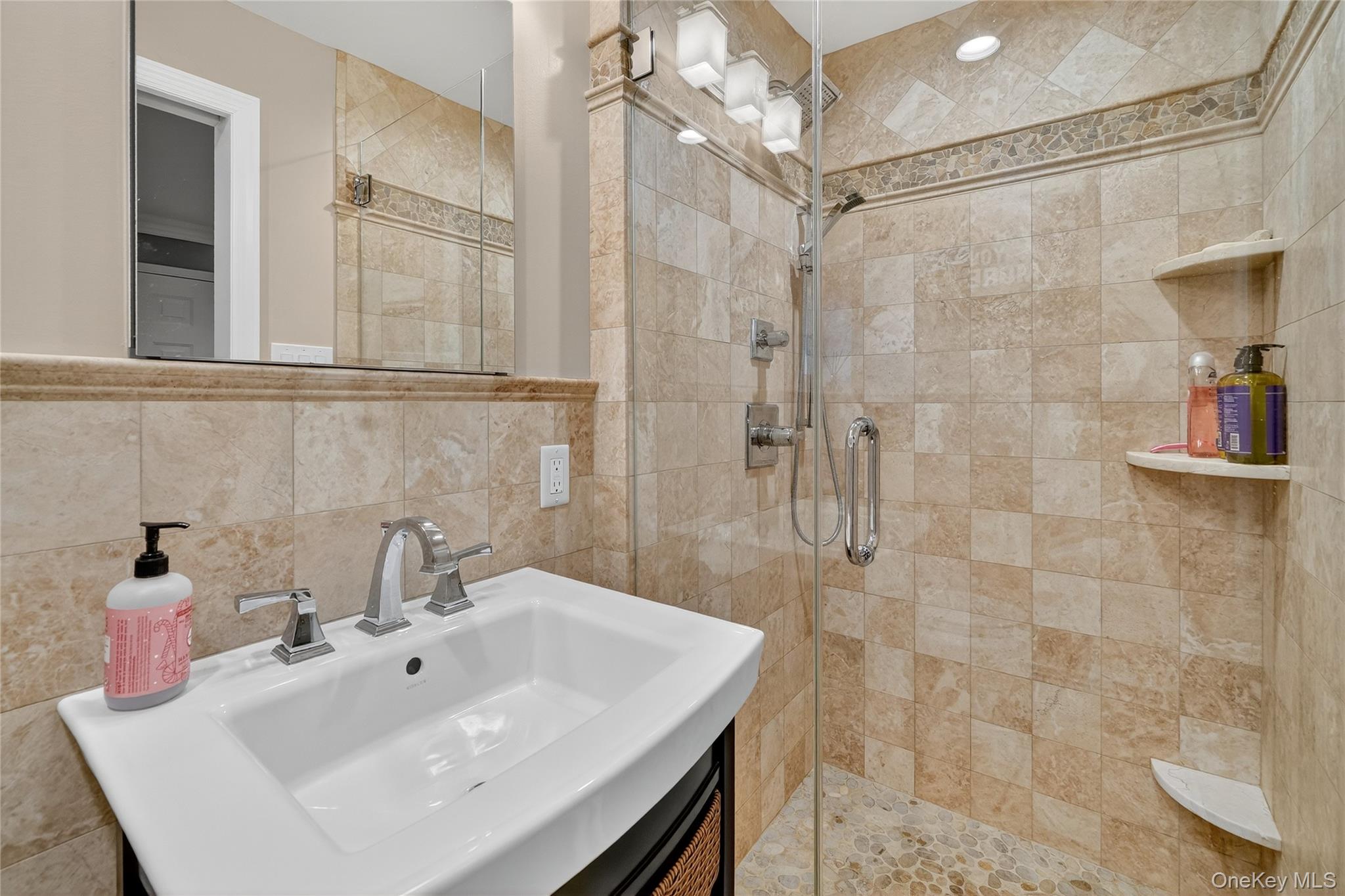 #20 photo, 39 Kinsley Grove, Pearl River , NY 10965