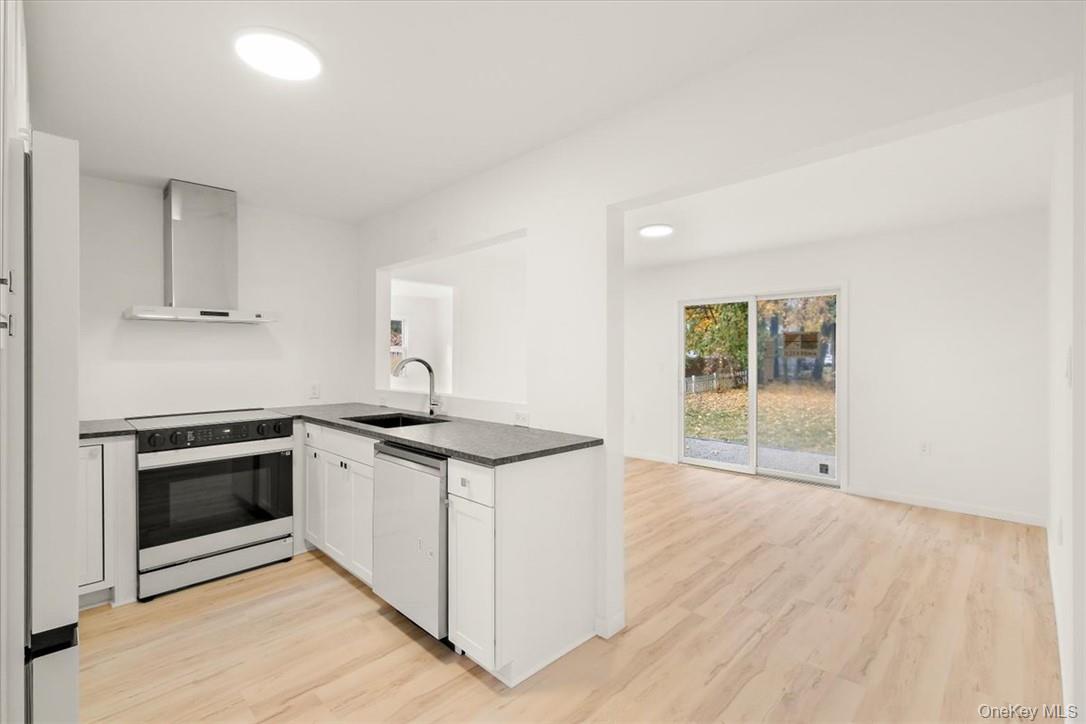 #8 photo, 54 Oakwood Boulevard, Poughkeepsie , NY 12603