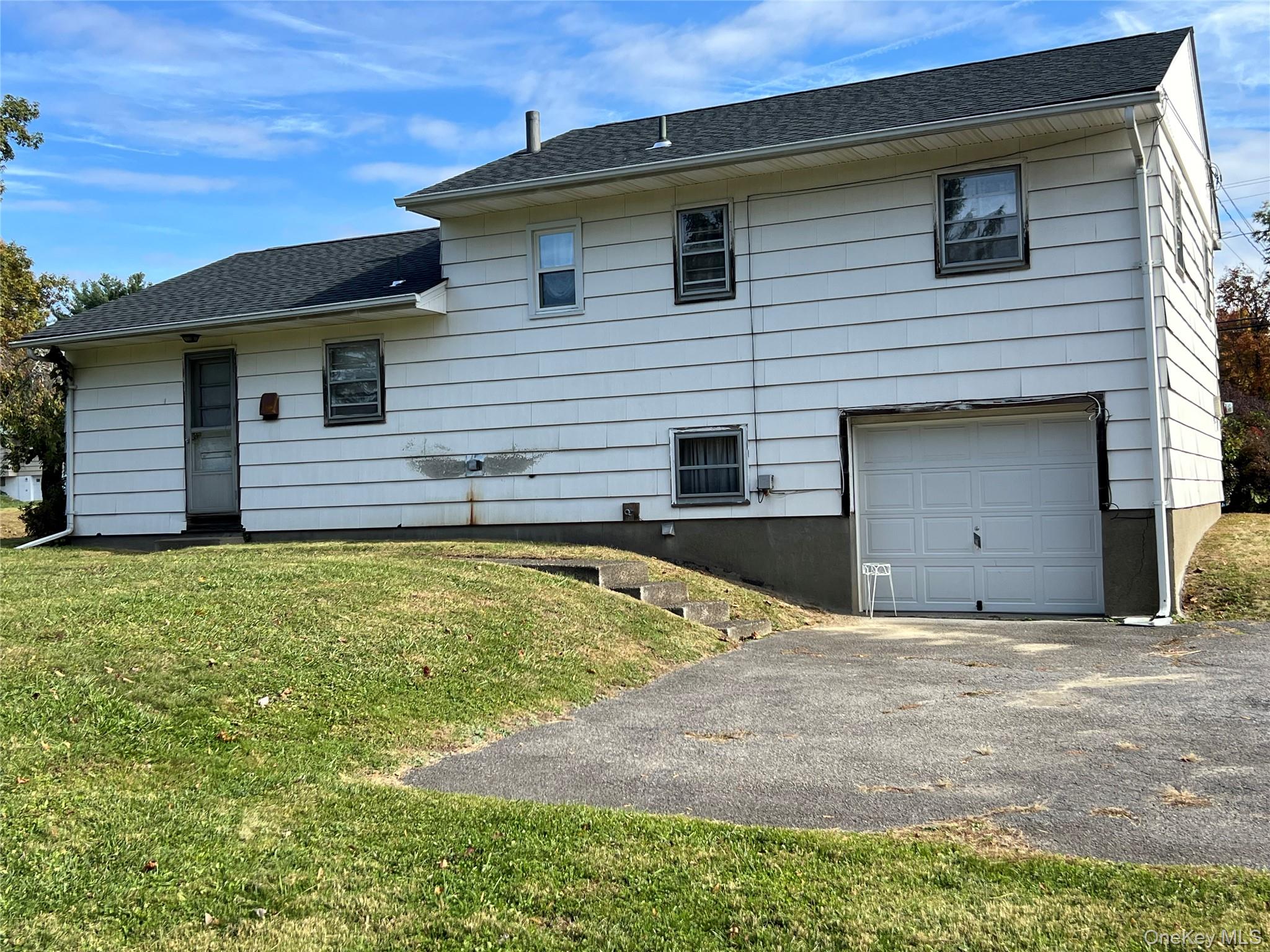 #6 photo, 7 Carriage Drive, Newburgh , NY 12550