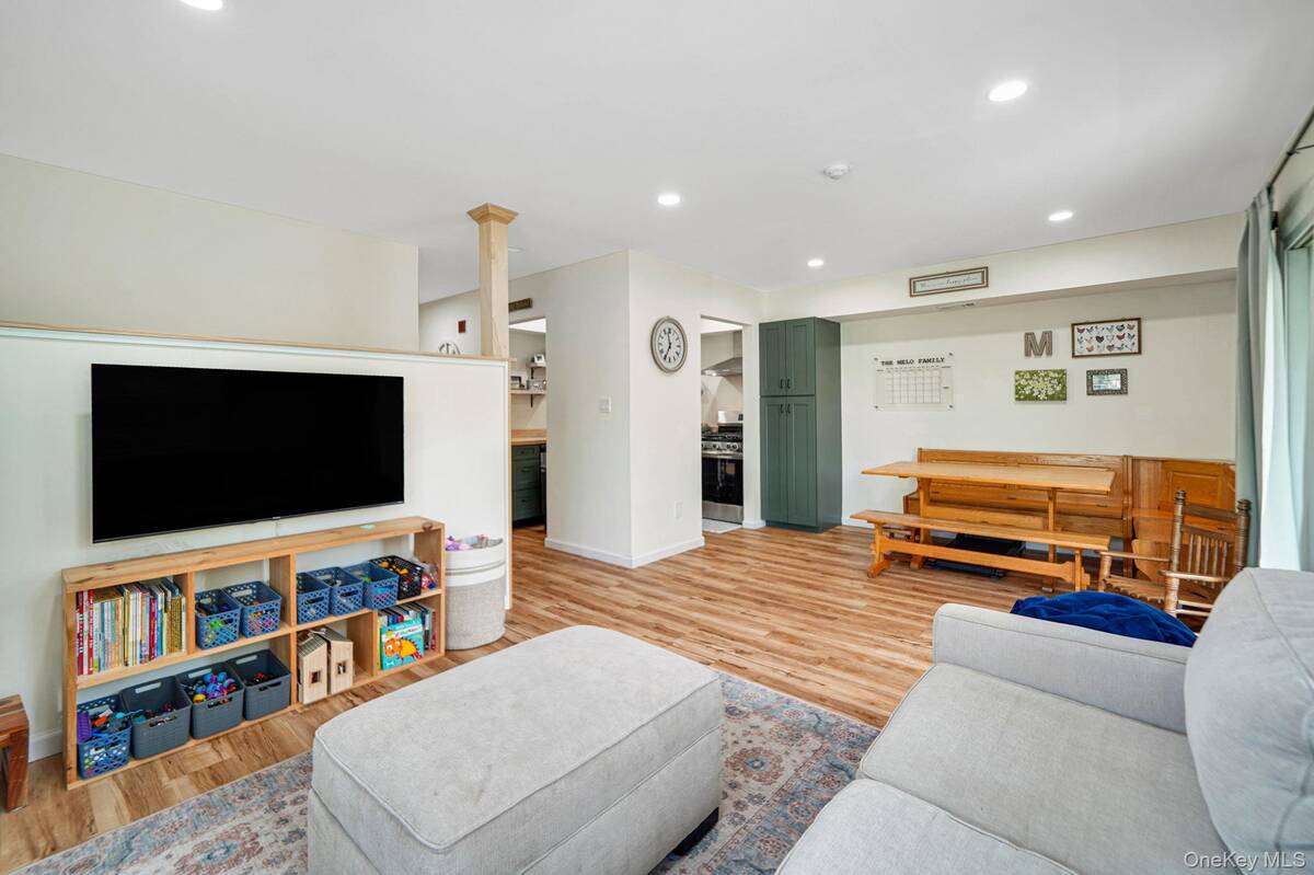 #8 photo, 181 Fairview Circle, サフォーク郡 Middle Island , NY 11953