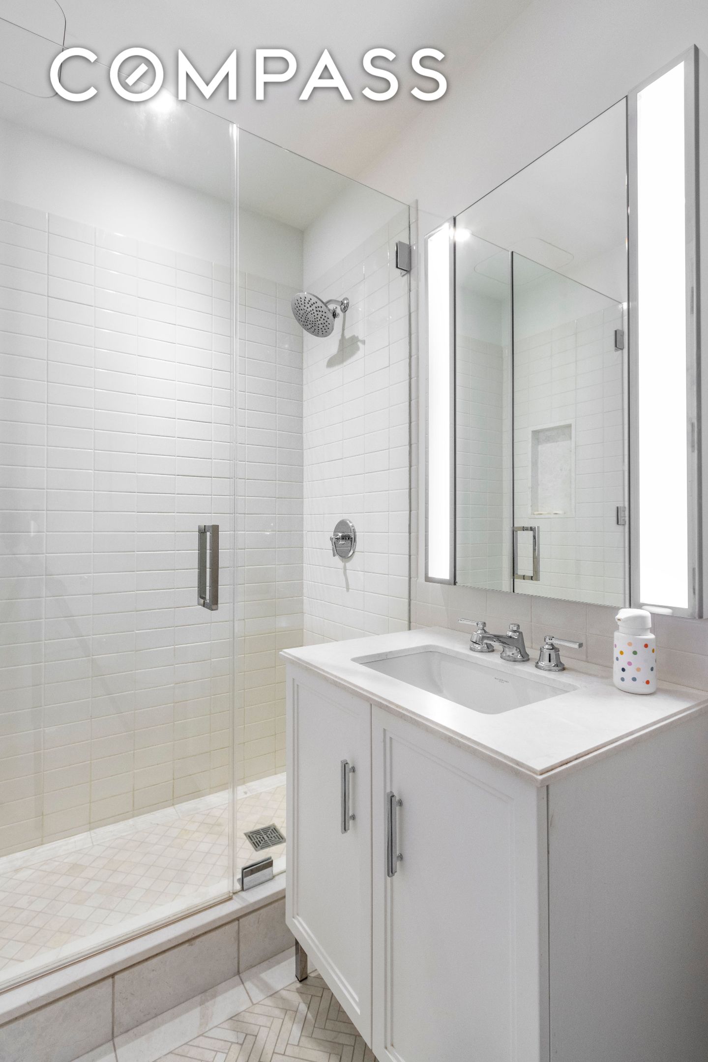 #14 photo, 100 Barclay Street, マンハッタン TriBeCa , NY 10007