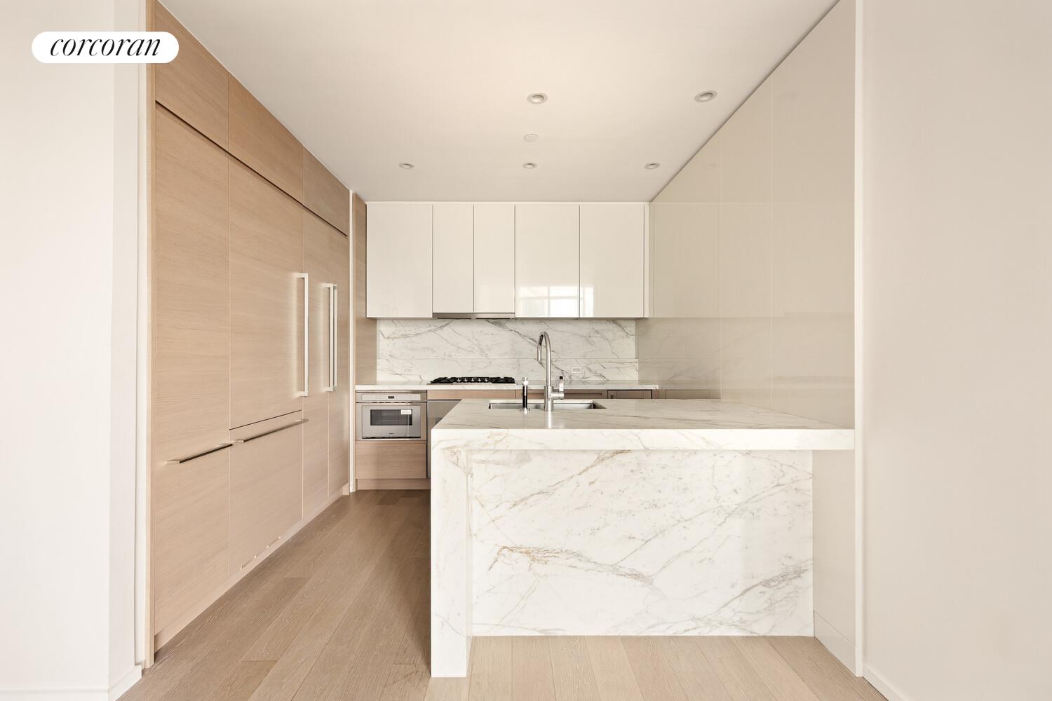 #3 photo, New York City, マンハッタン Lincoln Square , NY 10069