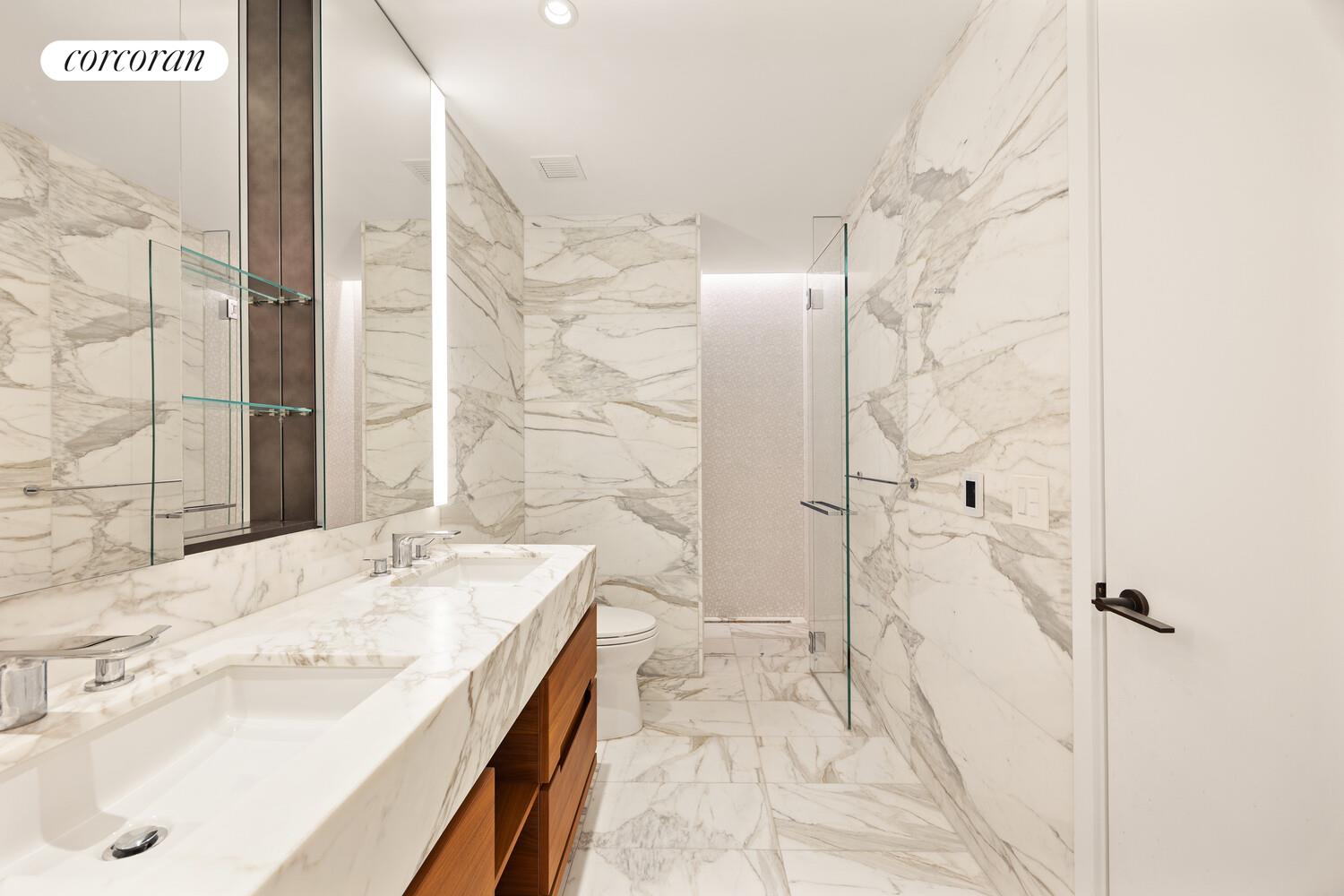 #5 photo, New York City, マンハッタン Lincoln Square , NY 10069