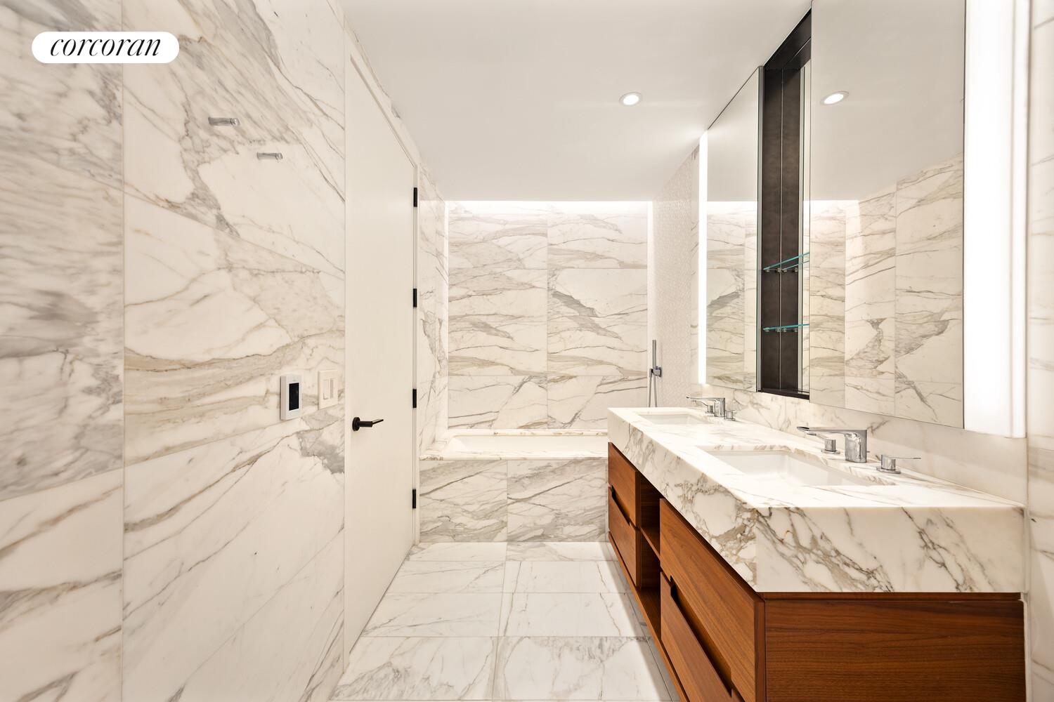 #6 photo, New York City, マンハッタン Lincoln Square , NY 10069