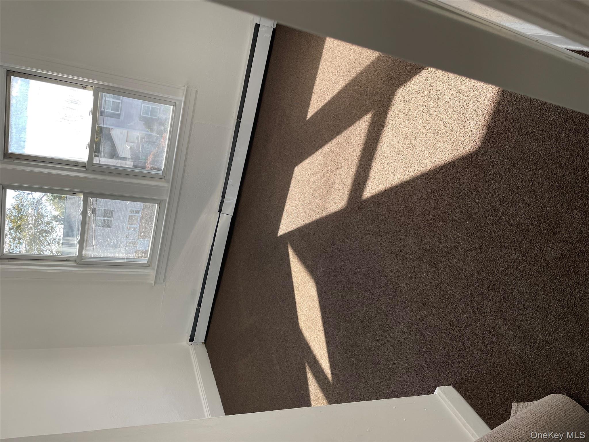 #3 photo, 825 County Line Road, サフォーク郡 Amityville , NY 11701