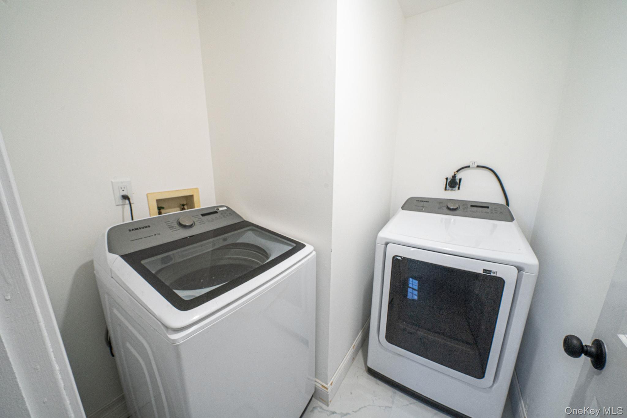 #17 photo, 31 Adamson Street, サフォーク郡 Selden , NY 11784