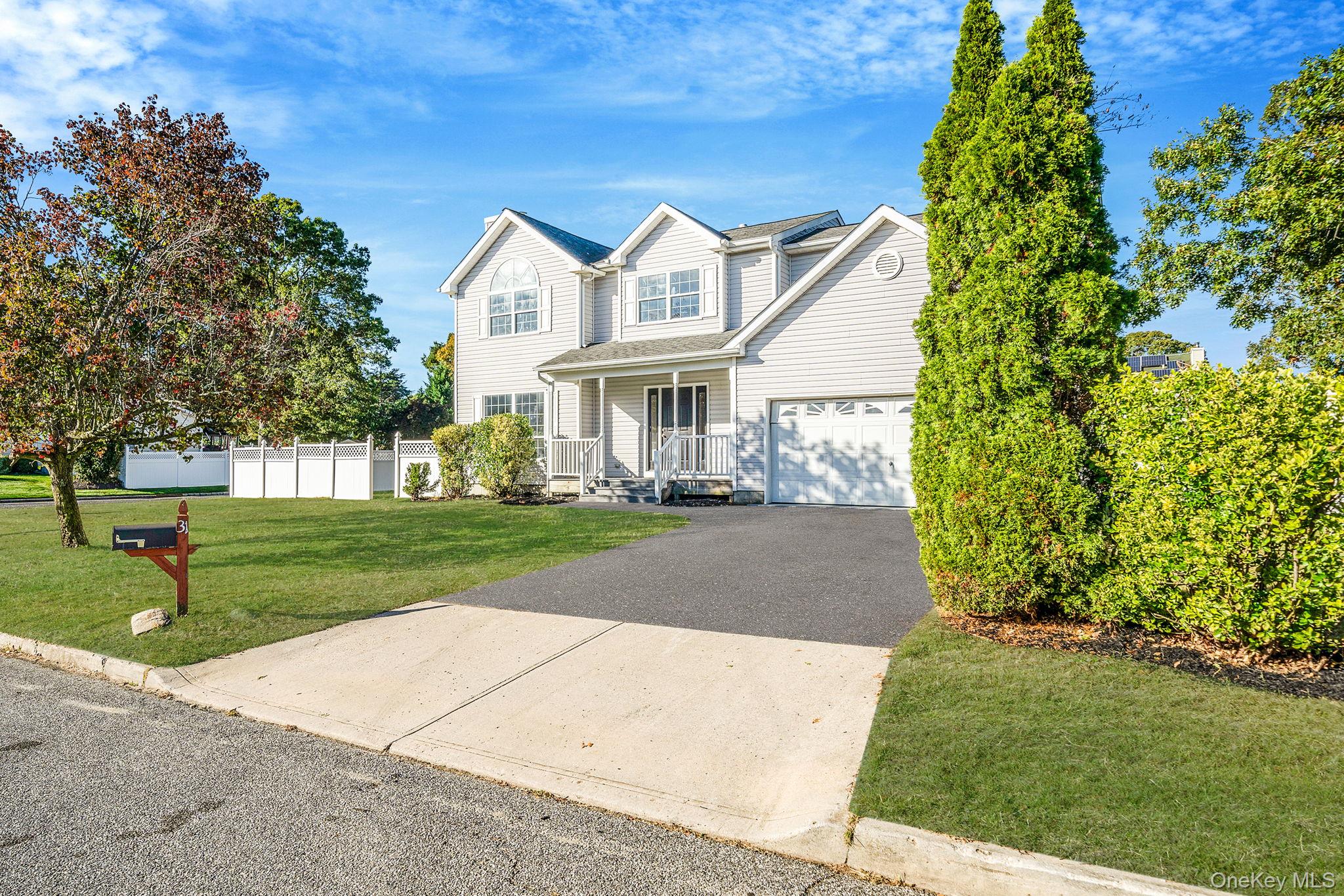 #2 photo, 31 Adamson Street, サフォーク郡 Selden , NY 11784