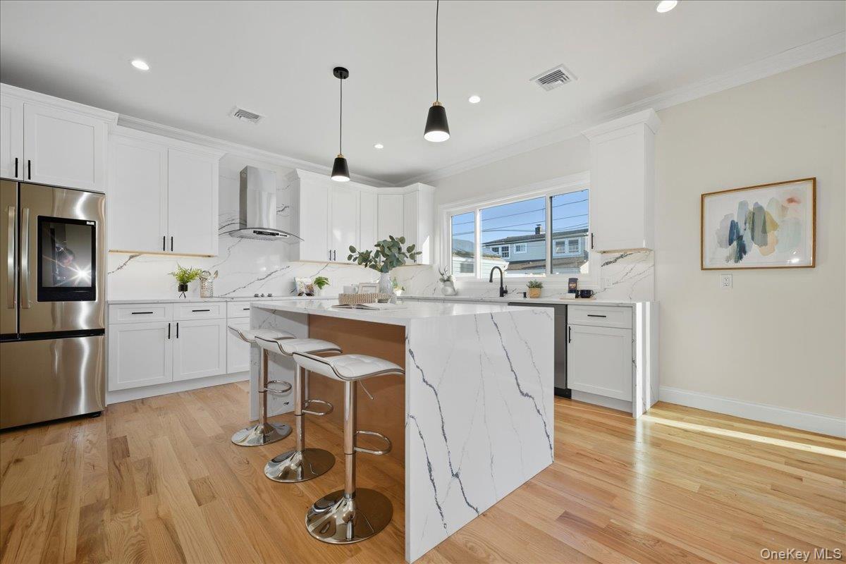 #13 photo, 20 Baker Lane, ナッソー郡 Levittown , NY 11756