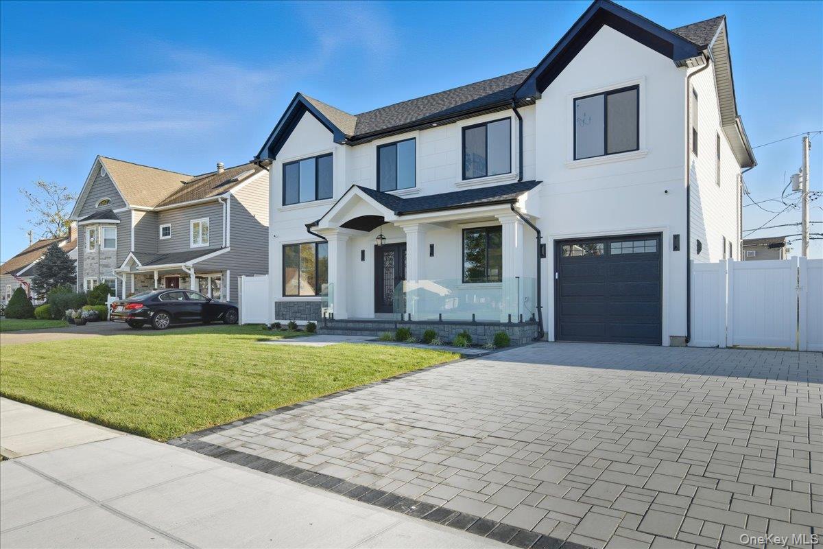 #2 photo, 20 Baker Lane, ナッソー郡 Levittown , NY 11756