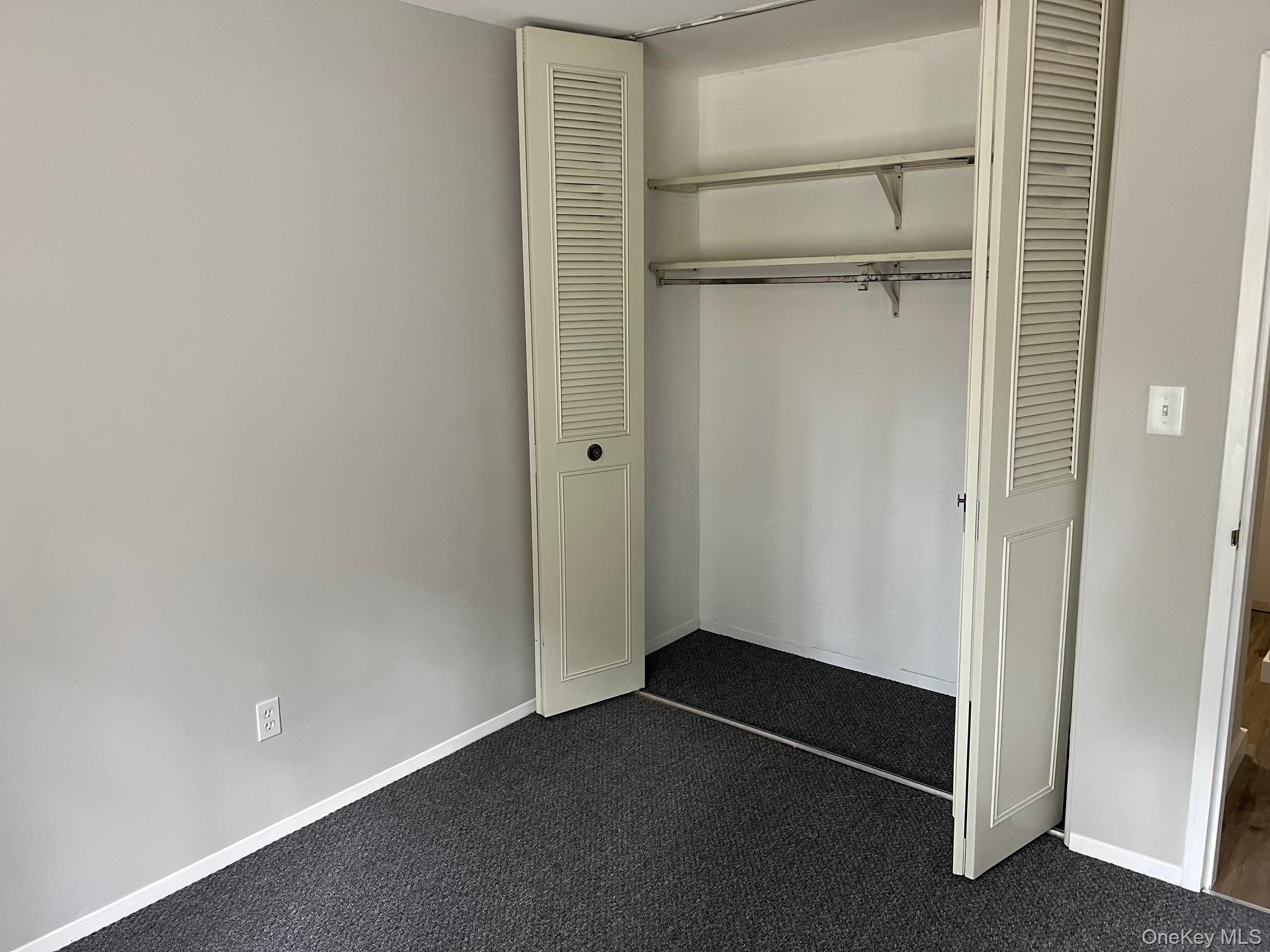 #7 photo, 92 Birchwood Road, サフォーク郡 Coram , NY 11727