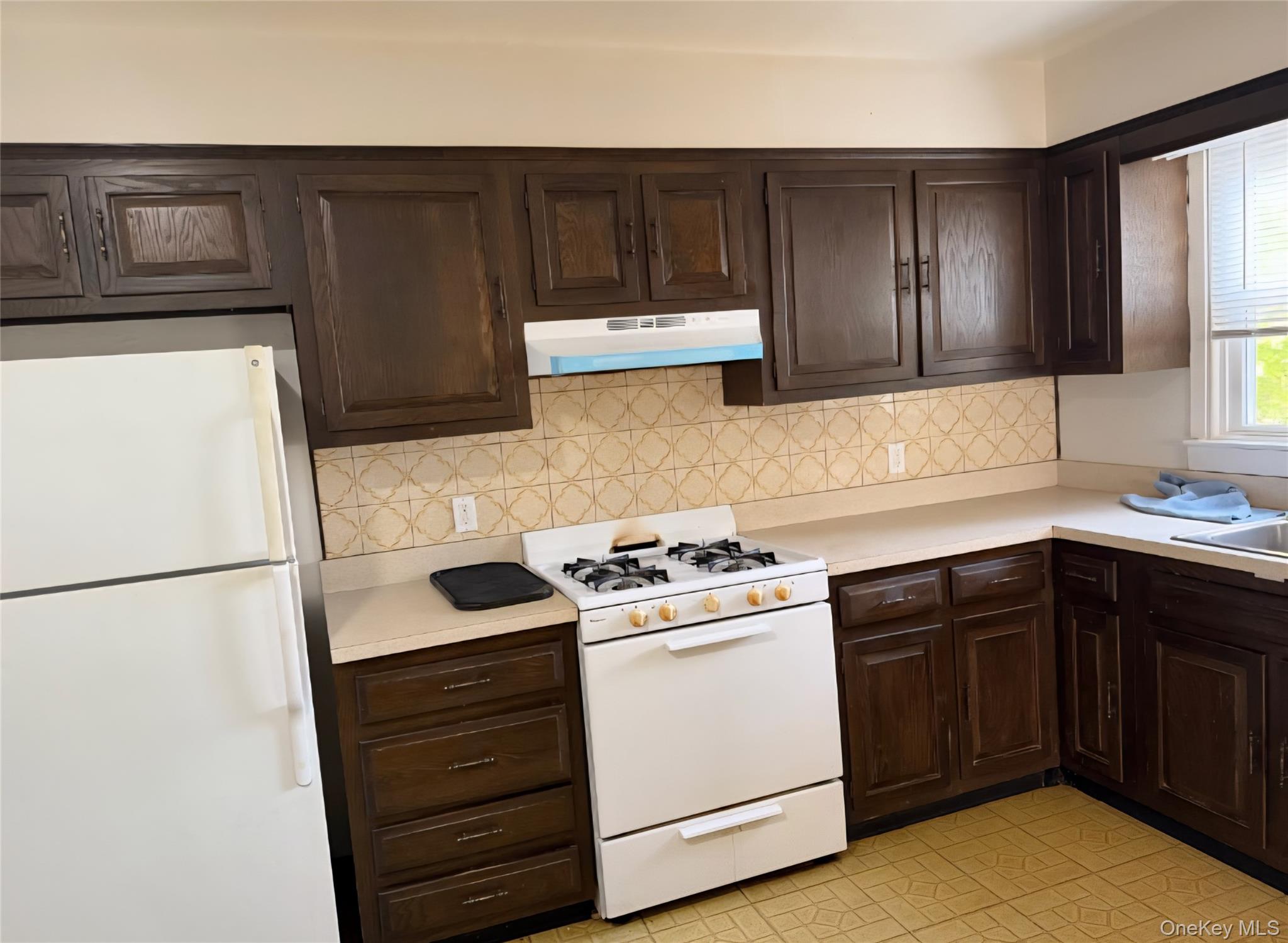 #2 photo, 80 Slocum Avenue, Yonkers , NY 10708