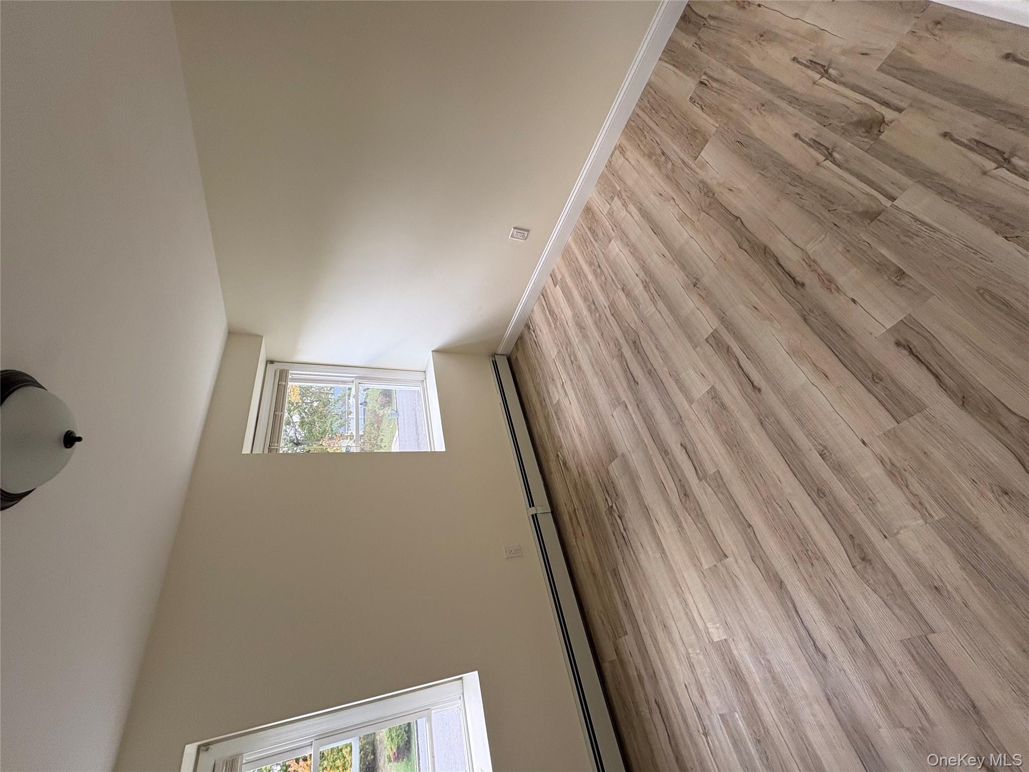 #18 photo, 14 Whitney Lane, サフォーク郡 Coram , NY 11727