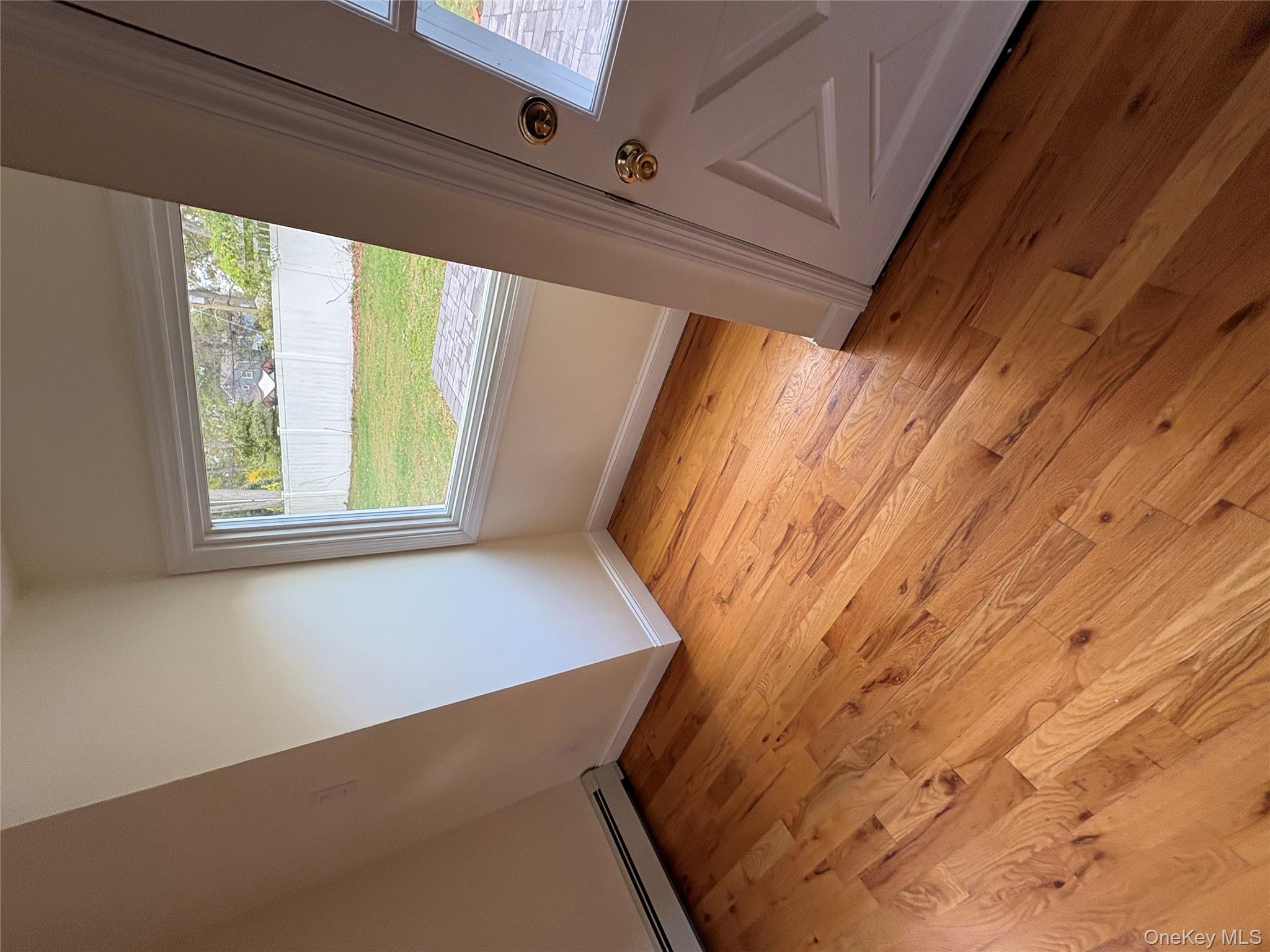 #6 photo, 14 Whitney Lane, サフォーク郡 Coram , NY 11727