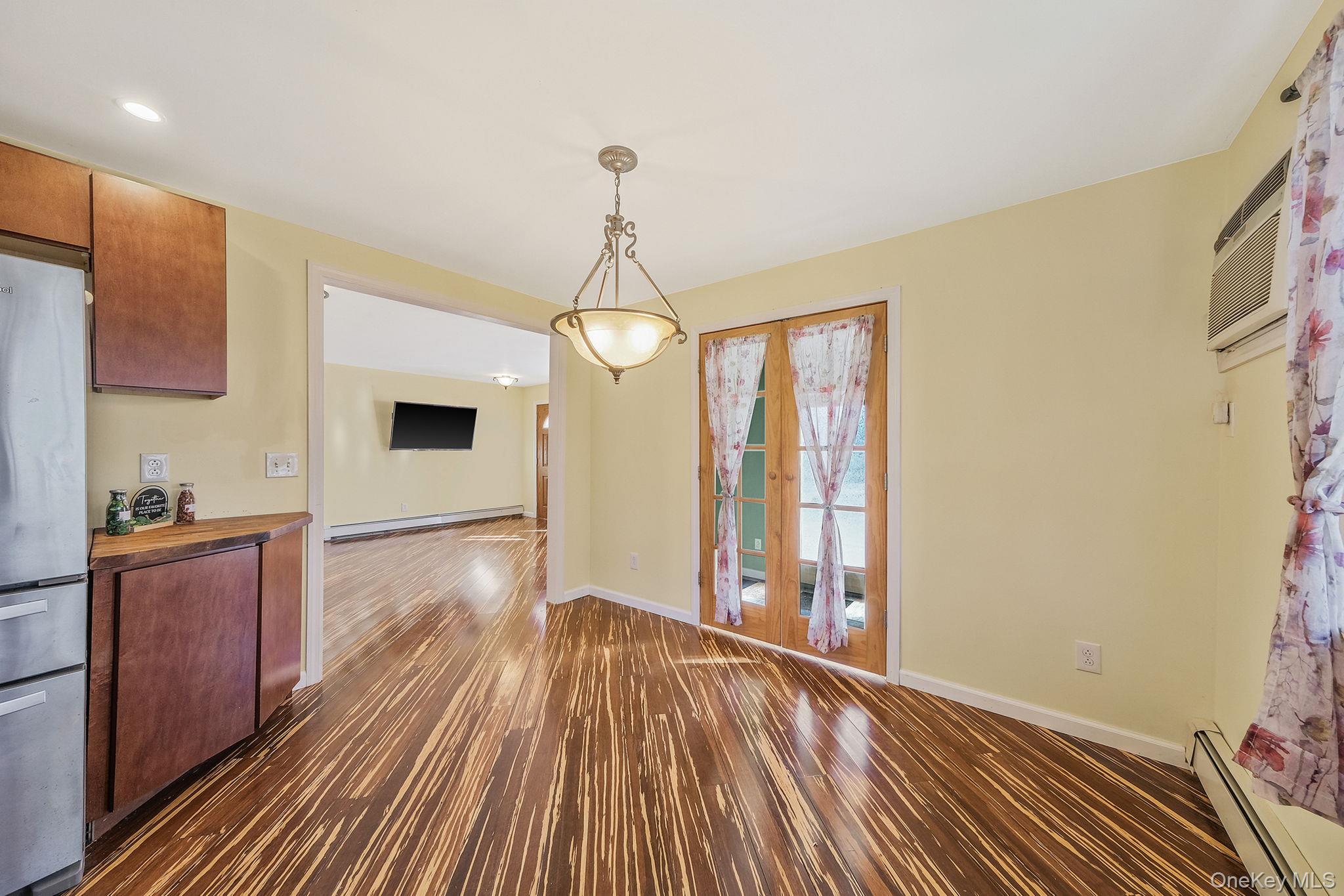 #11 photo, 404 Vanderbilt Boulevard, サフォーク郡 Oakdale , NY 11769