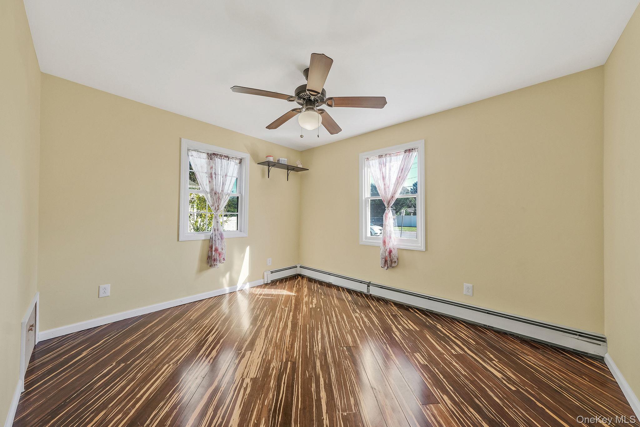 #18 photo, 404 Vanderbilt Boulevard, サフォーク郡 Oakdale , NY 11769