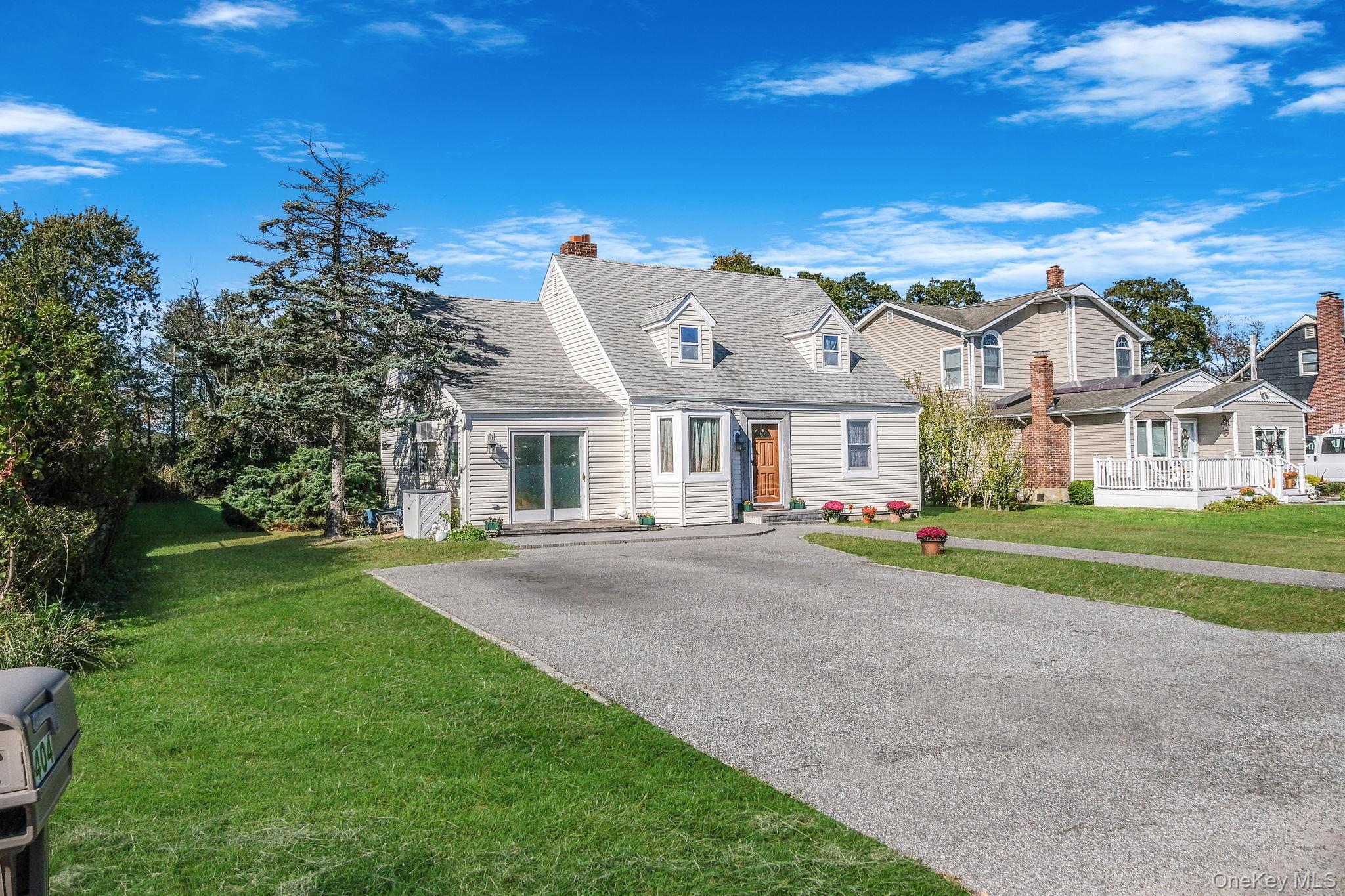 #3 photo, 404 Vanderbilt Boulevard, サフォーク郡 Oakdale , NY 11769