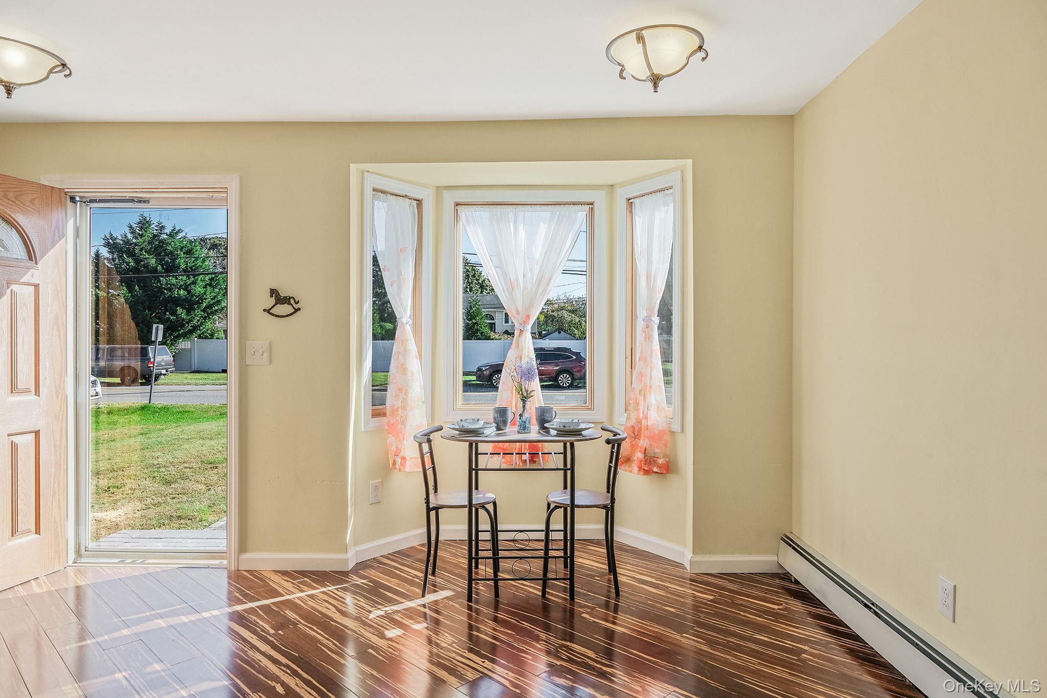 #5 photo, 404 Vanderbilt Boulevard, サフォーク郡 Oakdale , NY 11769