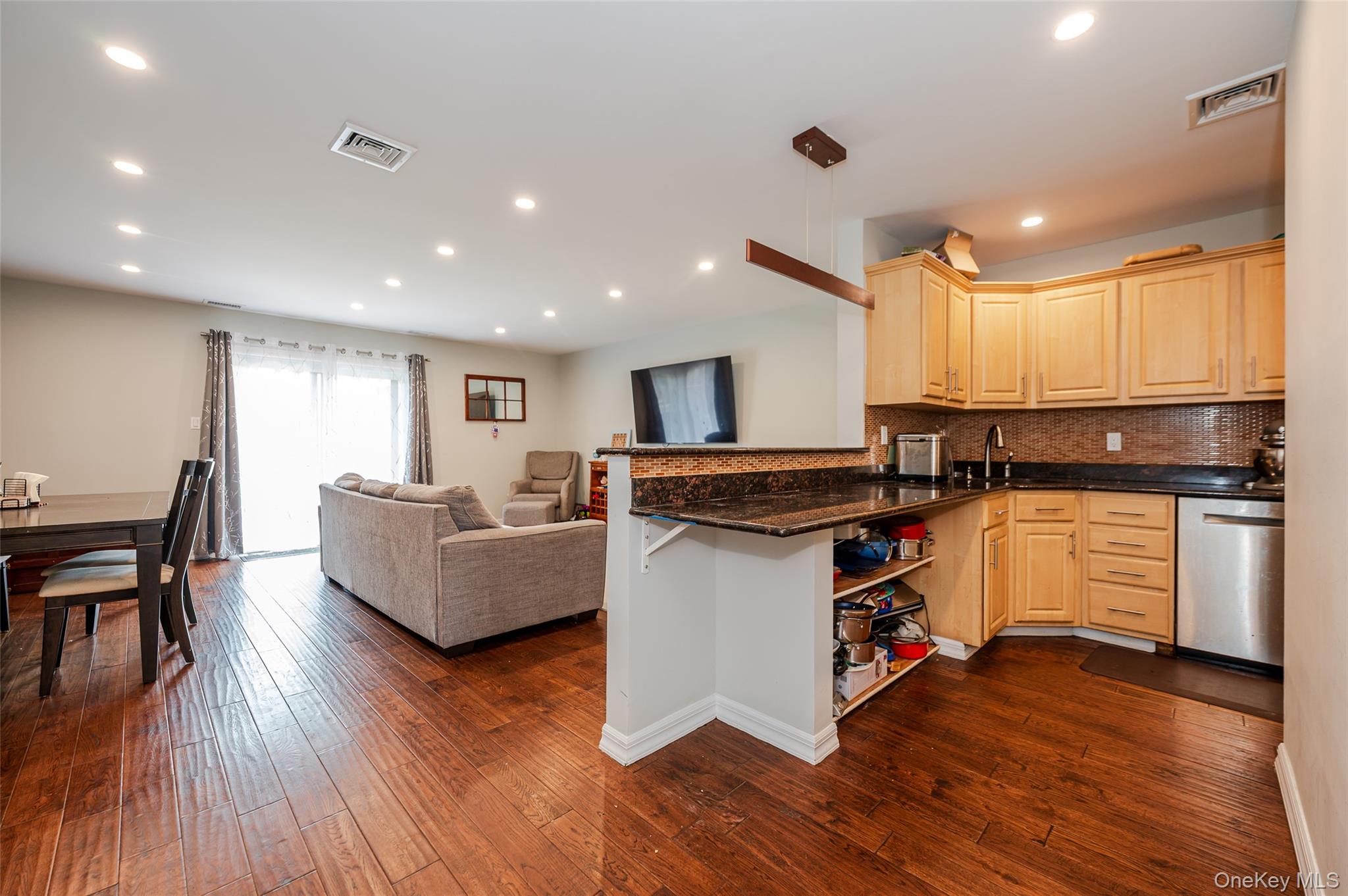 #8 photo, 100 Daly Boulevard, ナッソー郡 Oceanside , NY 11572