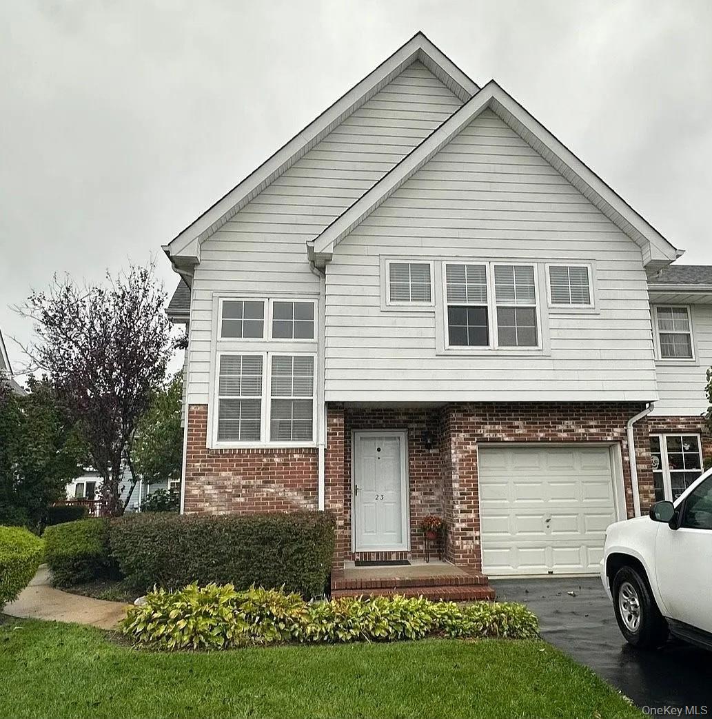 #2 photo, 23 Broadlawn Drive, サフォーク郡 Central Islip , NY 11722