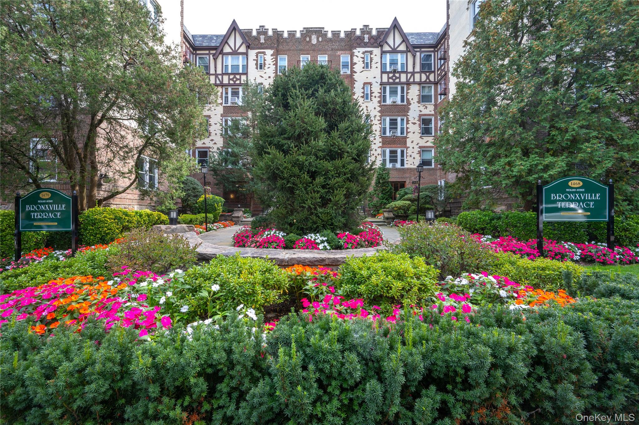 #1 photo, 1468 Midland Avenue, ブロンクス区 Bronxville , NY 10708