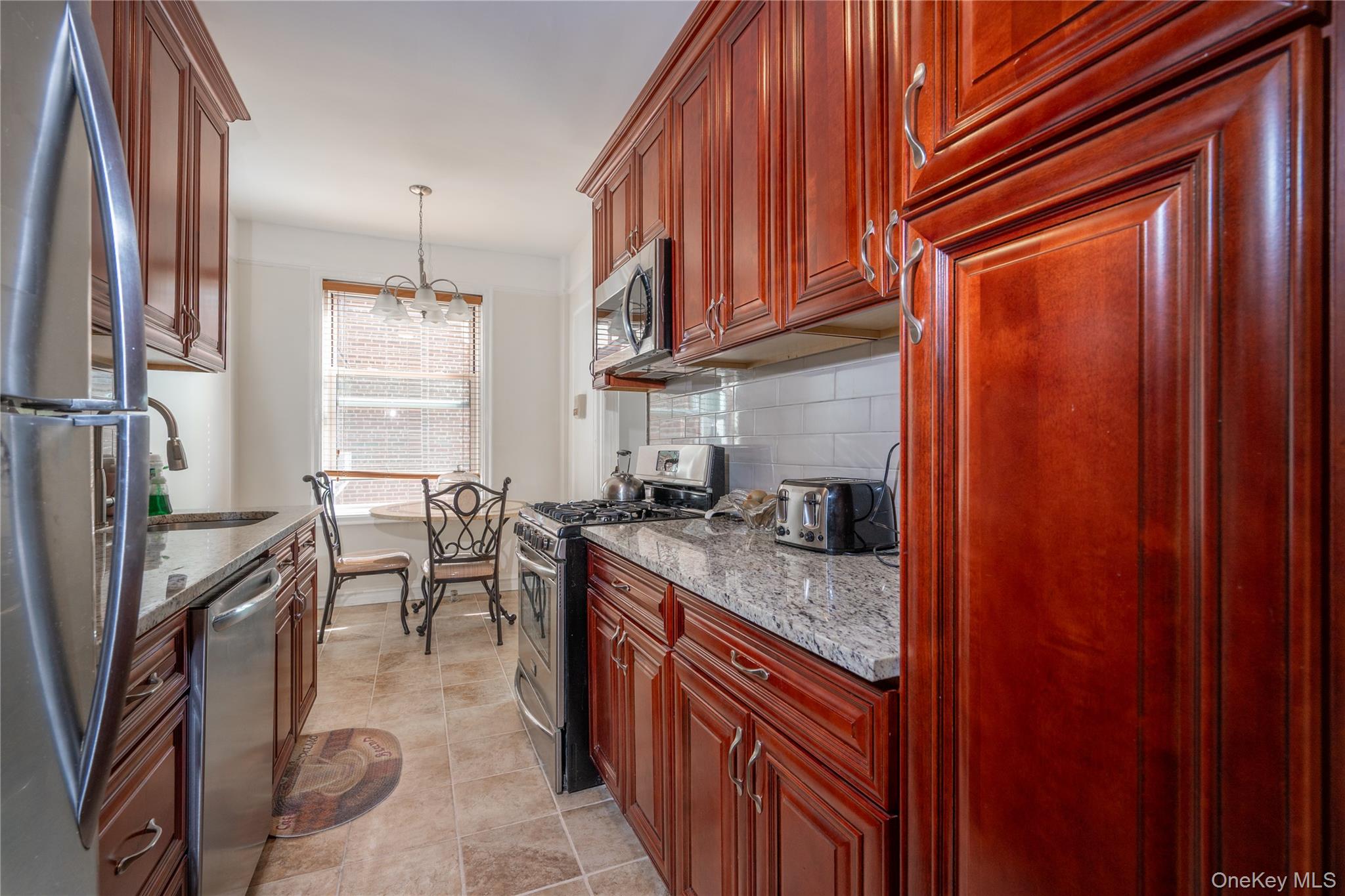 #14 photo, 1468 Midland Avenue, ブロンクス区 Bronxville , NY 10708