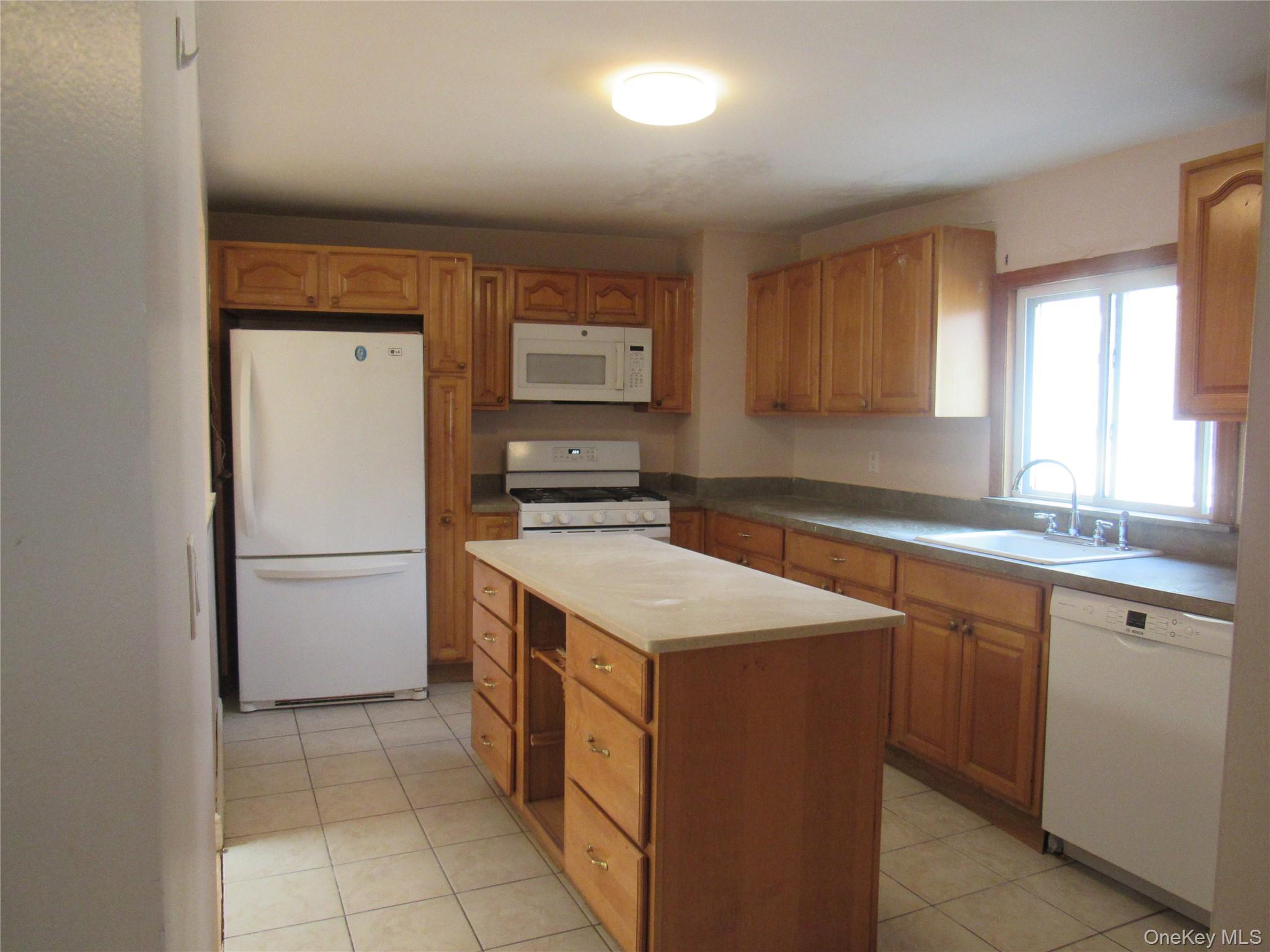 #3 photo, 6 Broadway, Haverstraw , NY 10927