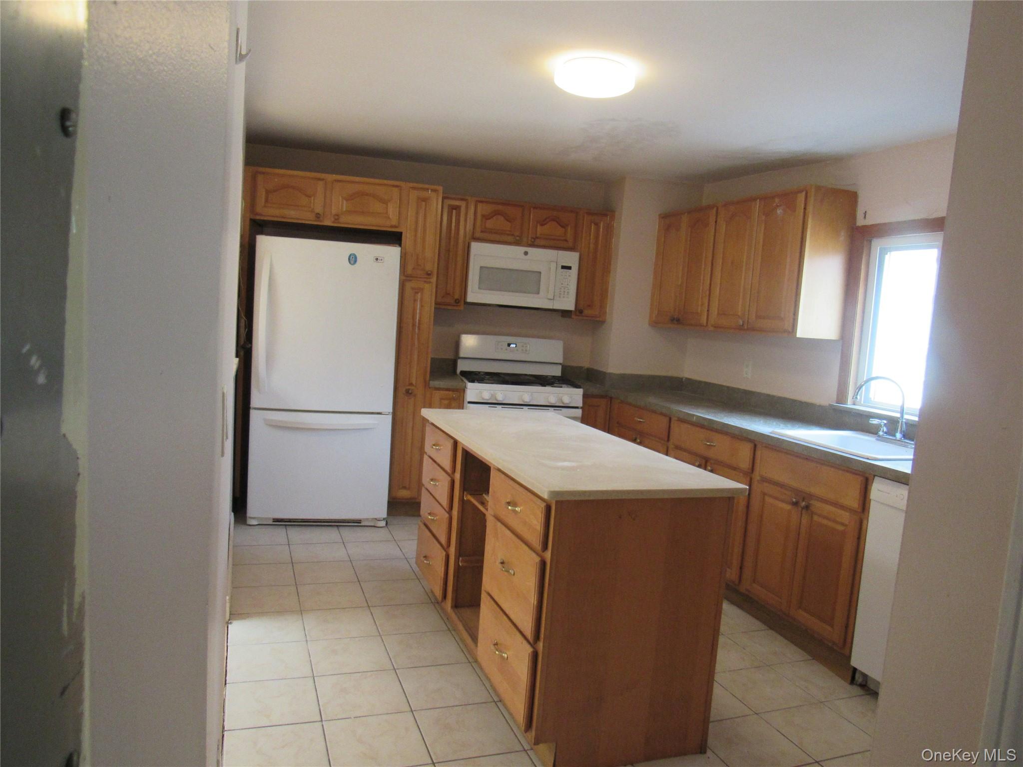 #4 photo, 6 Broadway, Haverstraw , NY 10927