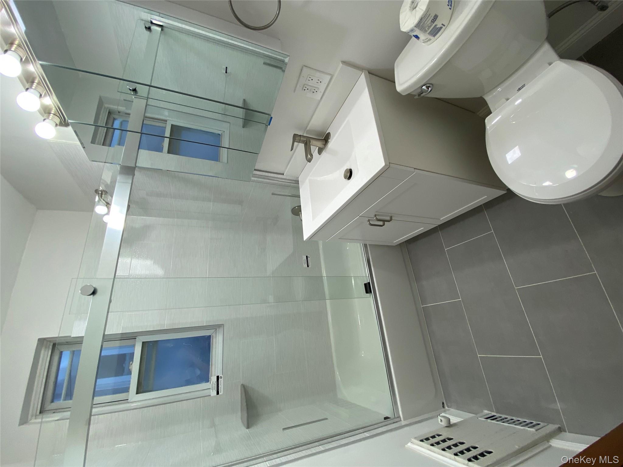 #10 photo, 2206 Himrod Street, クイーンズ区 Ridgewood , NY 11385