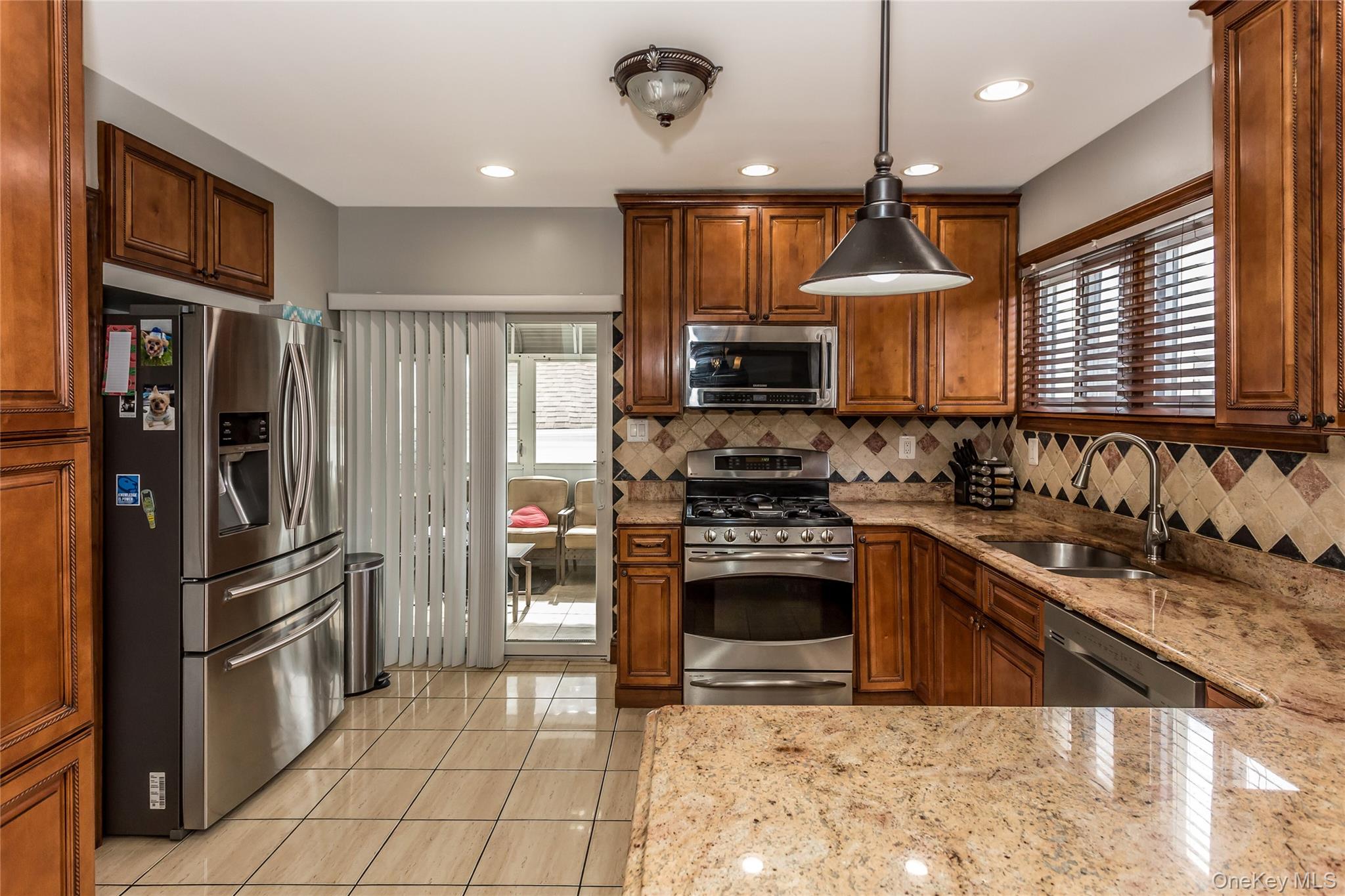 #11 photo, 98-02 161st Avenue, クイーンズ区 Howard Beach , NY 11414