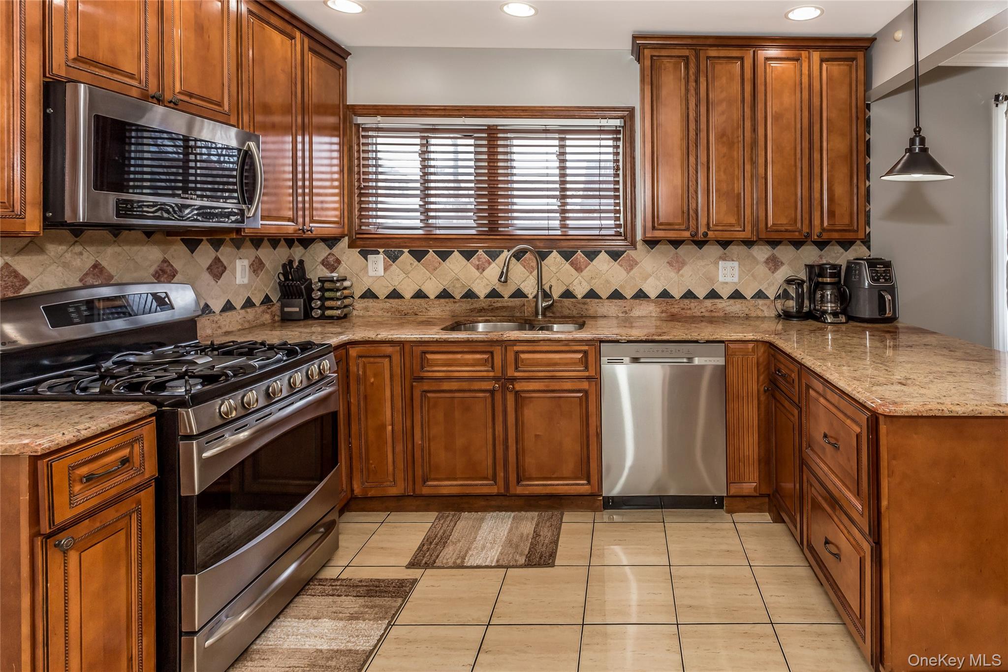 #14 photo, 98-02 161st Avenue, クイーンズ区 Howard Beach , NY 11414