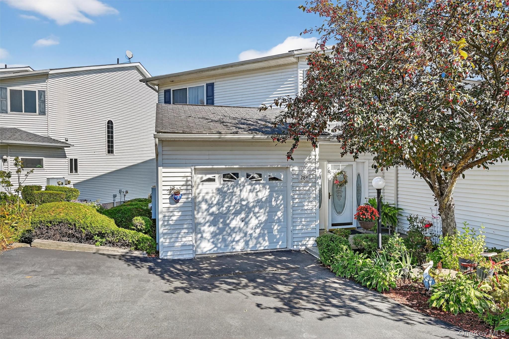 #3 photo, 284 Tamerisk Lane, New Windsor , NY 12553